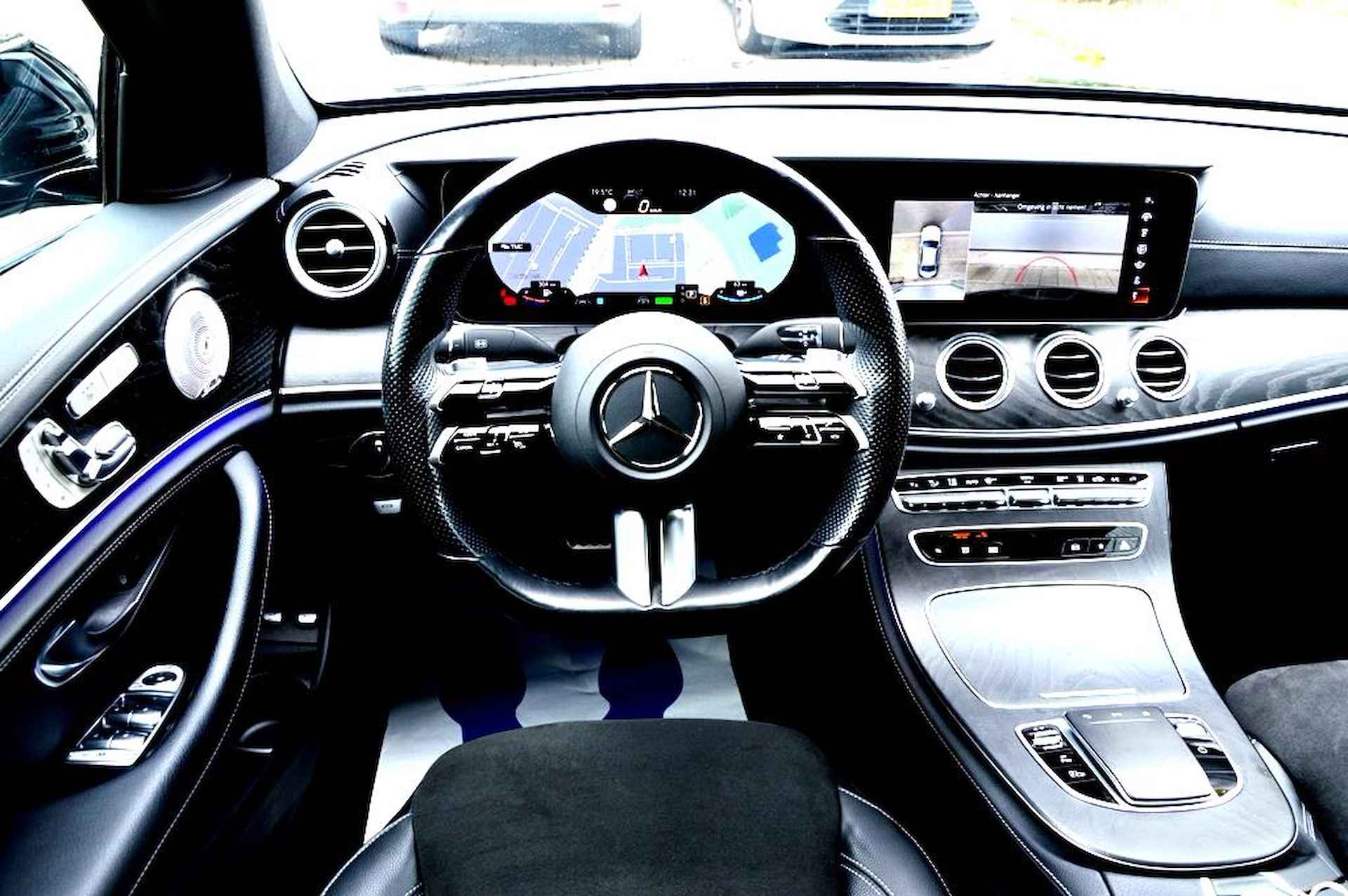 Mercedes-Benz E-klasse 300 e AMG LEDER/NAVI/PANO/BURMESTER® - 52/73