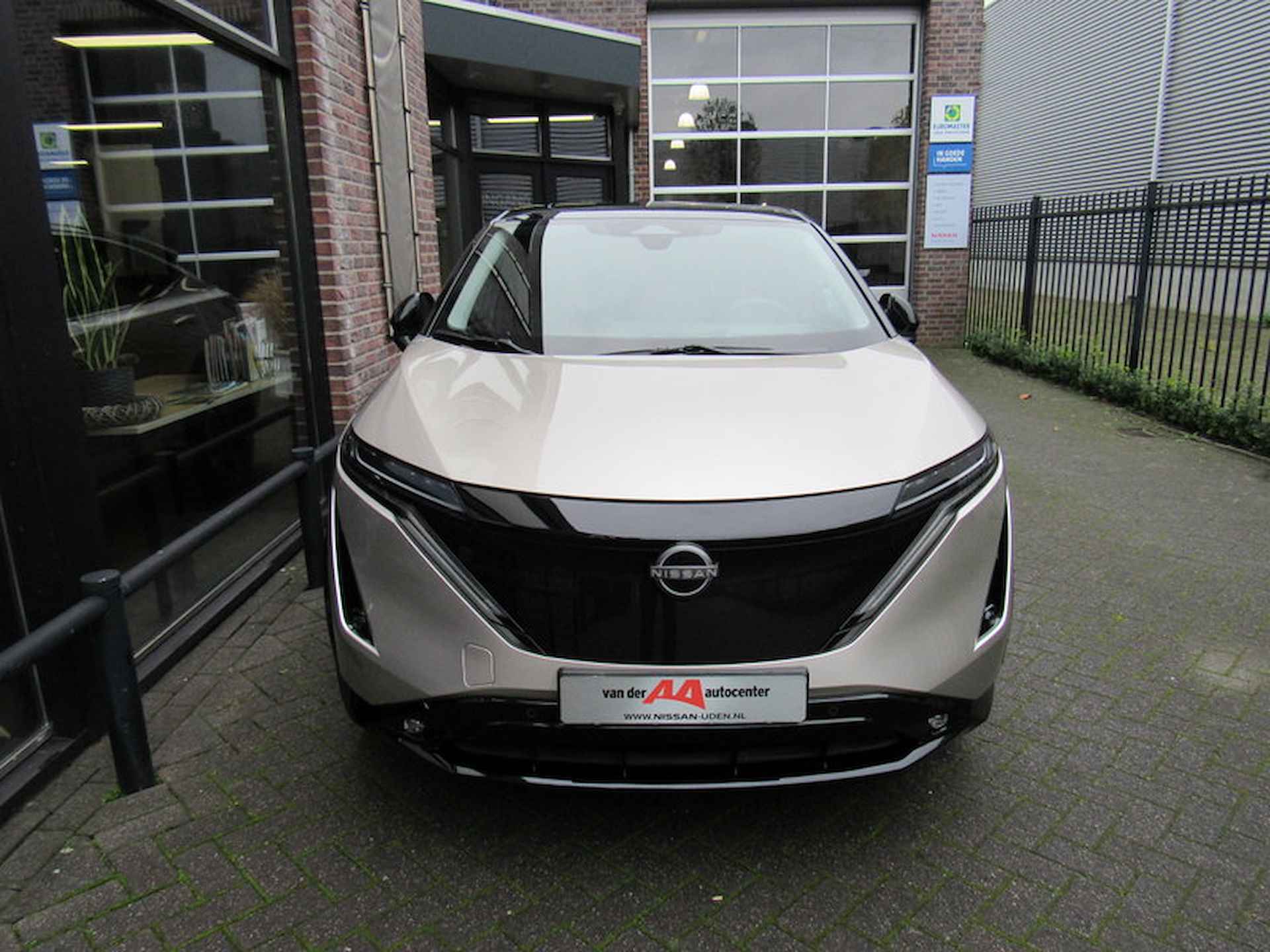 Nissan Ariya 87 kWh 242pk Evolve 20" LMV / Propilot / Two-Tone /Leder Alcantara /Stoel en stuurwielverwarming / Achterbank verwarmd / Bose - 6/35