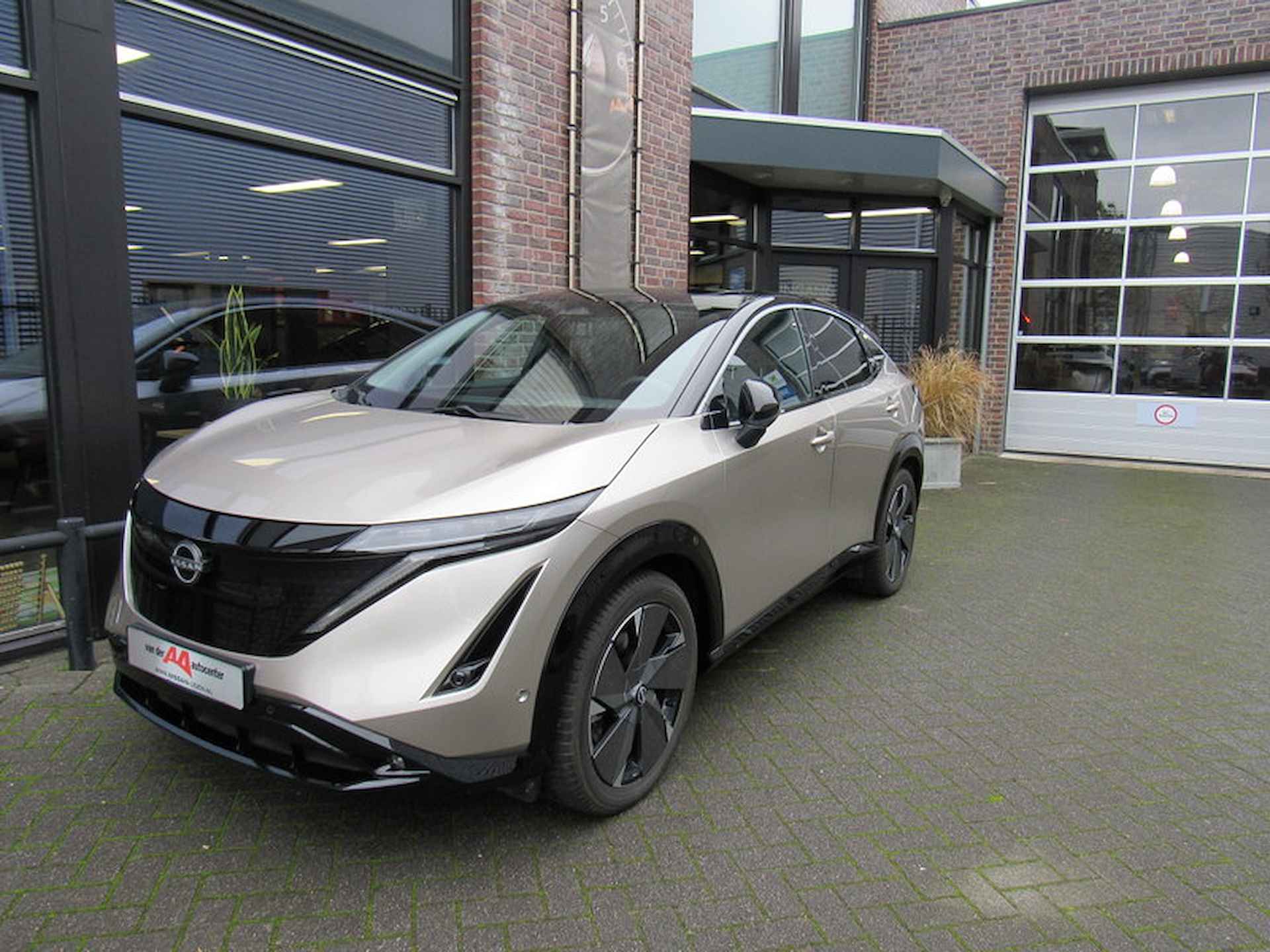 Nissan Ariya 87 kWh 242pk Evolve 20" LMV / Propilot / Two-Tone /Leder Alcantara /Stoel en stuurwielverwarming / Achterbank verwarmd / Bose - 8/35