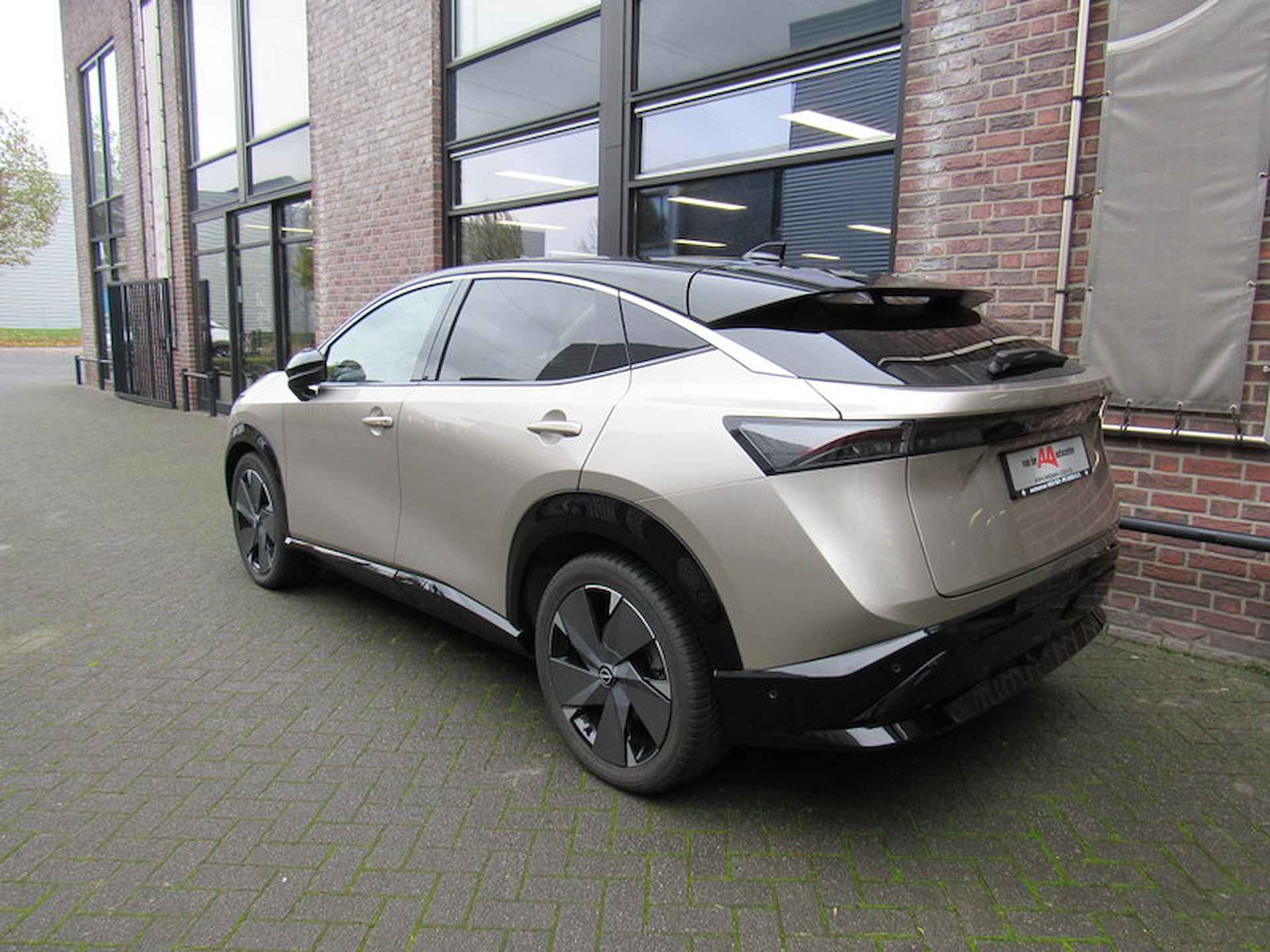 Nissan Ariya 87 kWh 242pk Evolve 20" LMV / Propilot / Two-Tone /Leder Alcantara /Stoel en stuurwielverwarming / Achterbank verwarmd / Bose - 9/35