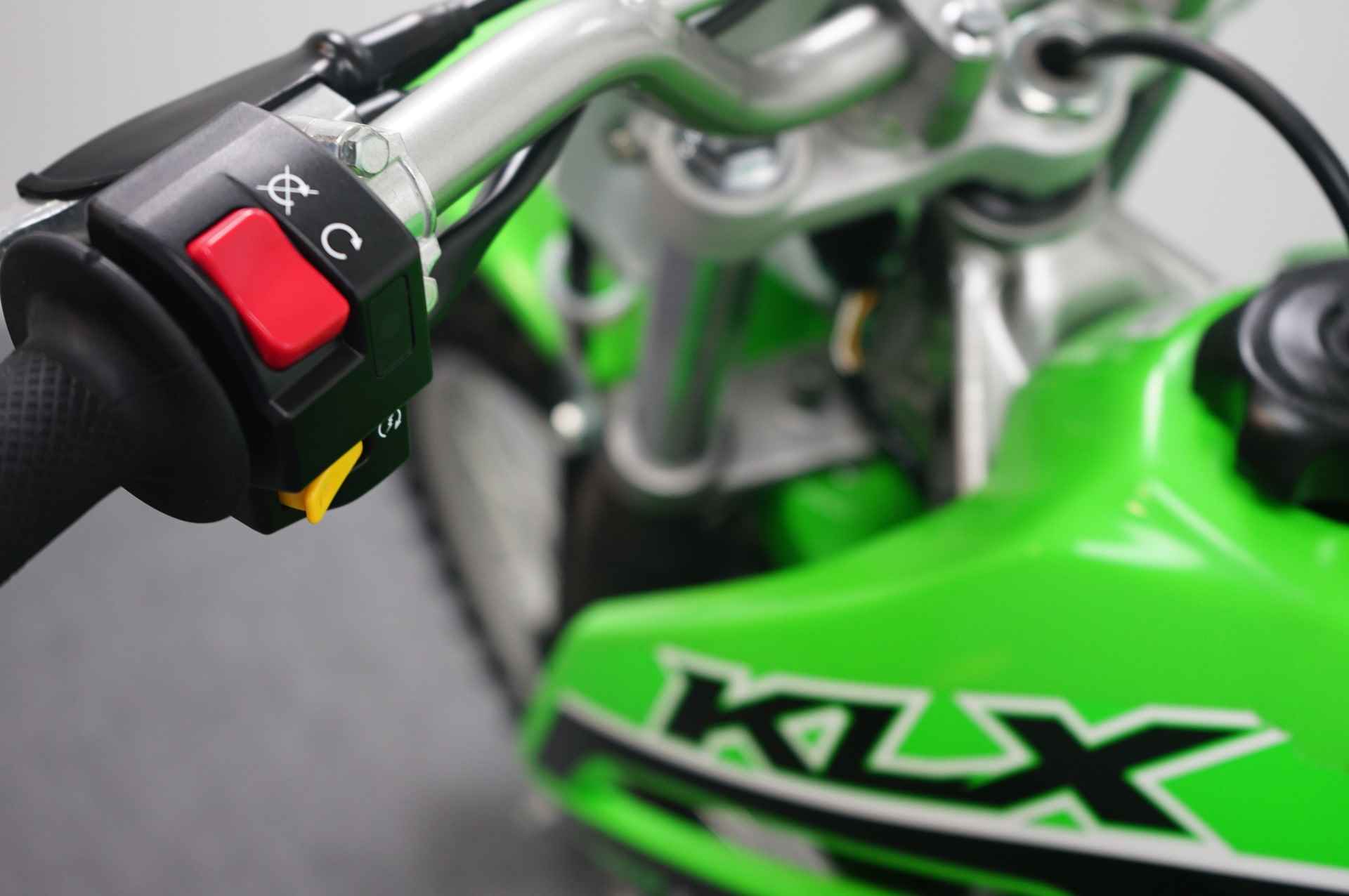 Kawasaki KLX 140 - 13/13