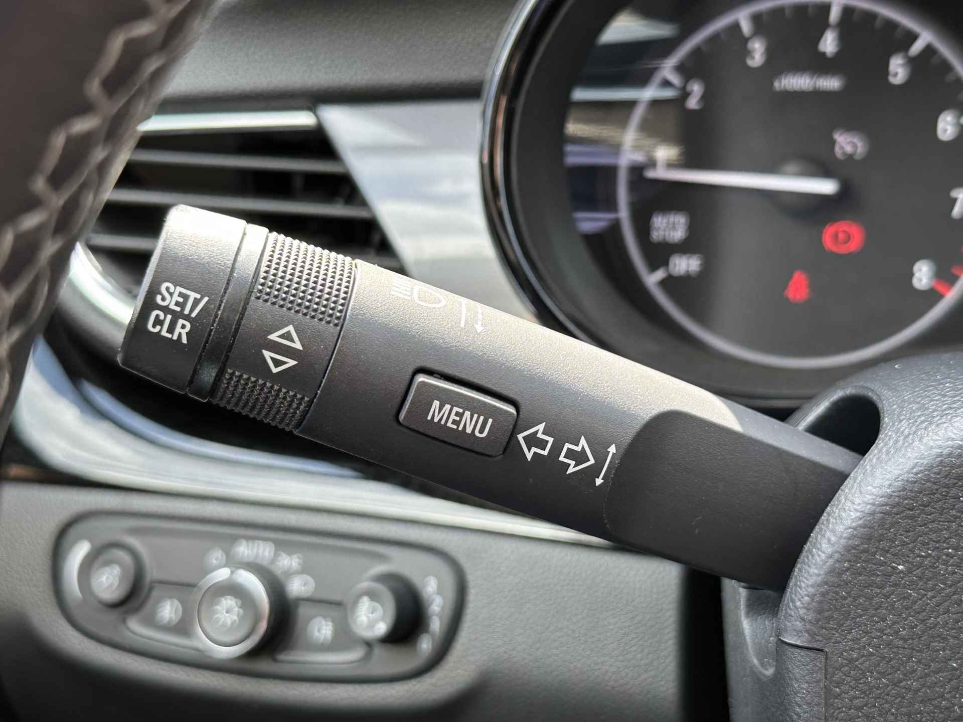 Opel Mokka X 1.4 Turbo Business+ / Navigatie / Trekhaak /  Airco / Cruise Control / Apple&Android Carplay / PDC V+A / DAB / Boordcomputer - 27/33