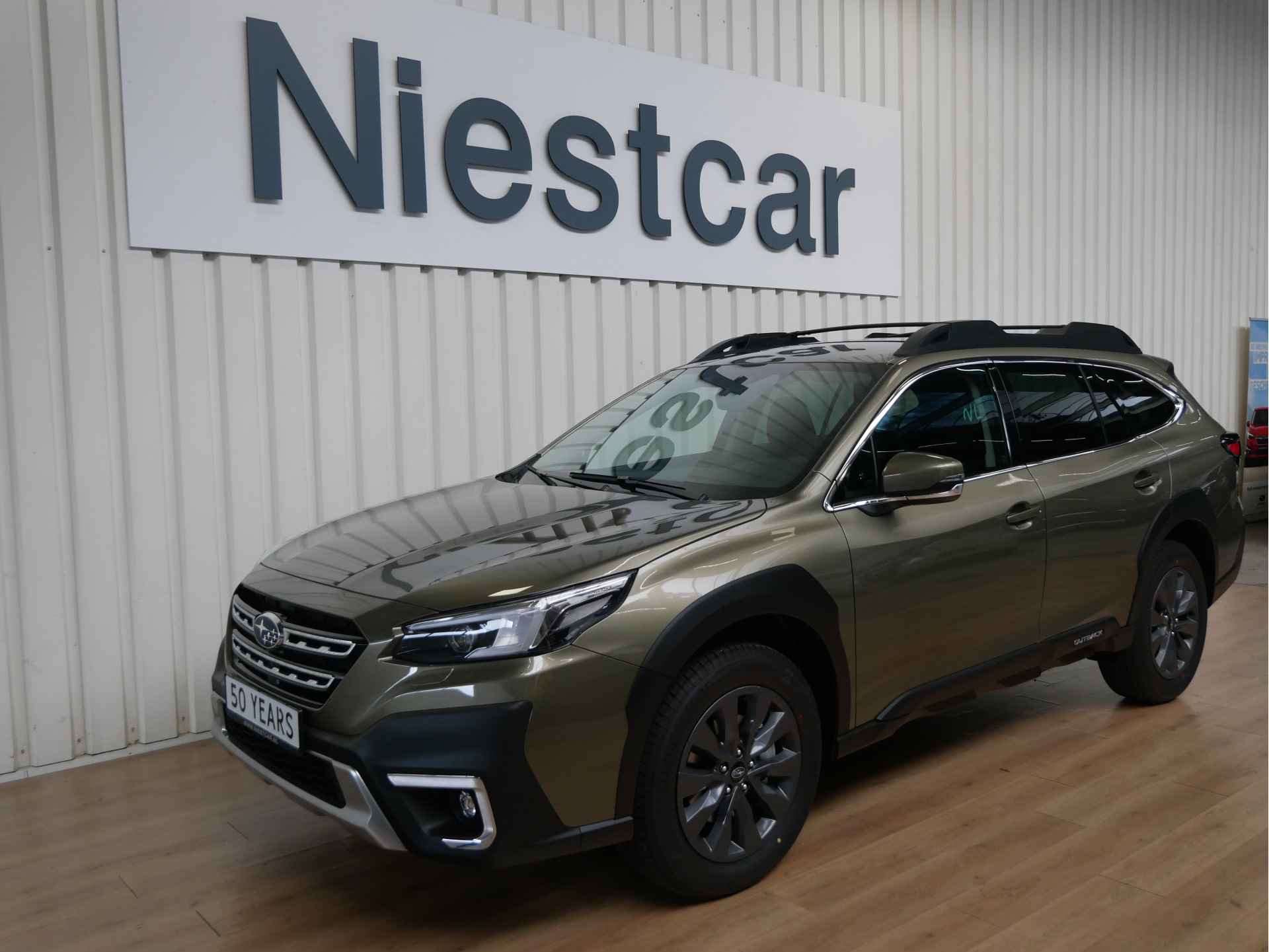 Subaru Outback 2.5i 50Yr Edition Eye-Sight / Navigatie / Apple Carplay en android auto - 8/29