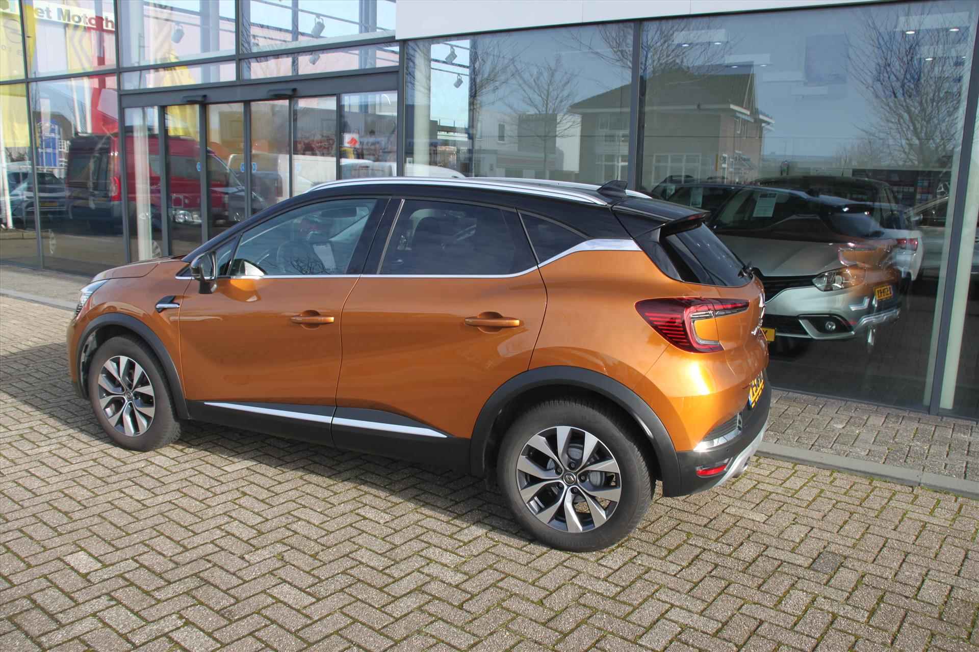 RENAULT Captur 130PK-INTENS-76DKM-NAVI-BOSE-CAMERA-STOELVERW- - 4/32