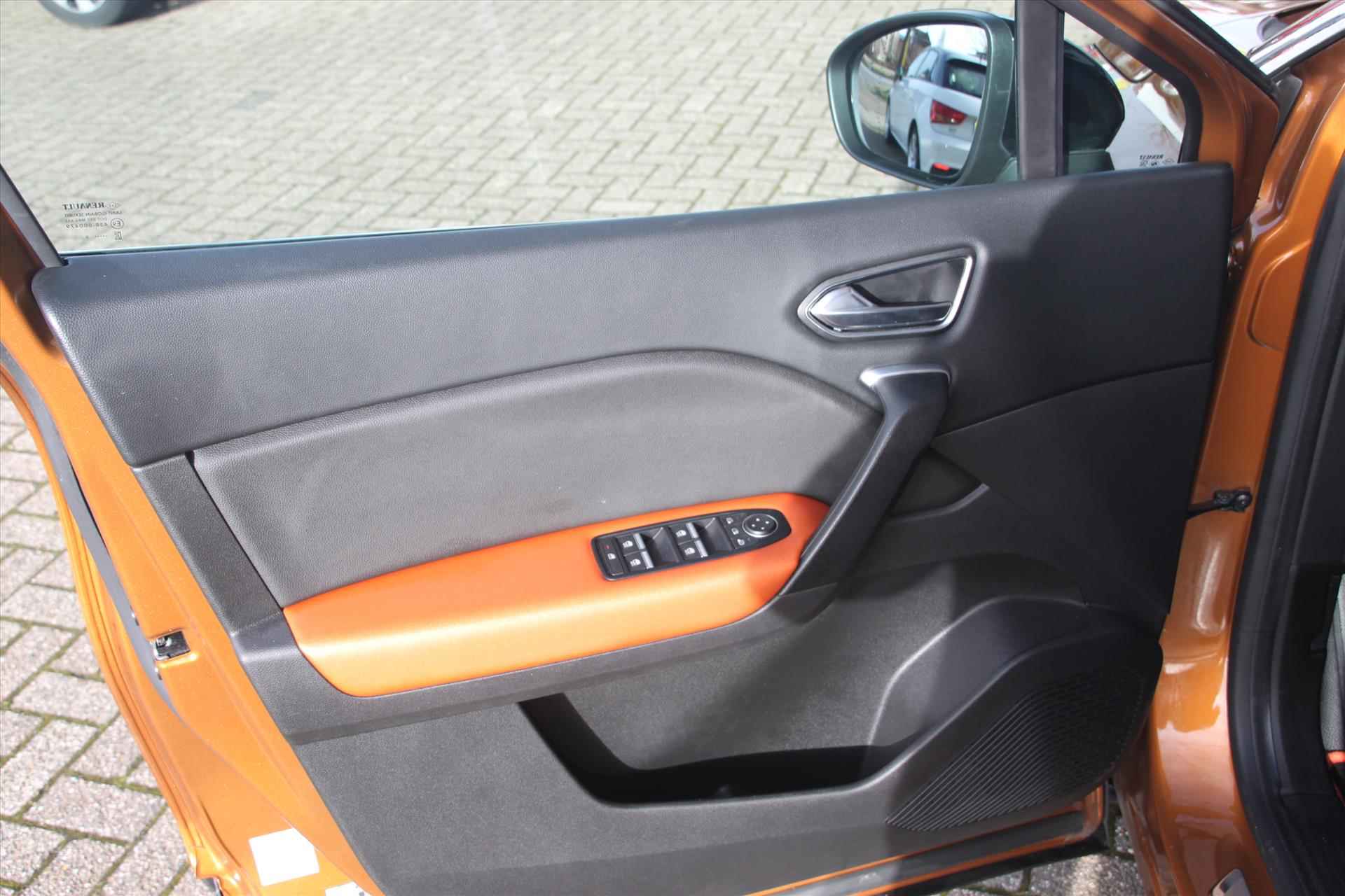 RENAULT Captur 130PK-INTENS-76DKM-NAVI-BOSE-CAMERA-STOELVERW- - 11/32