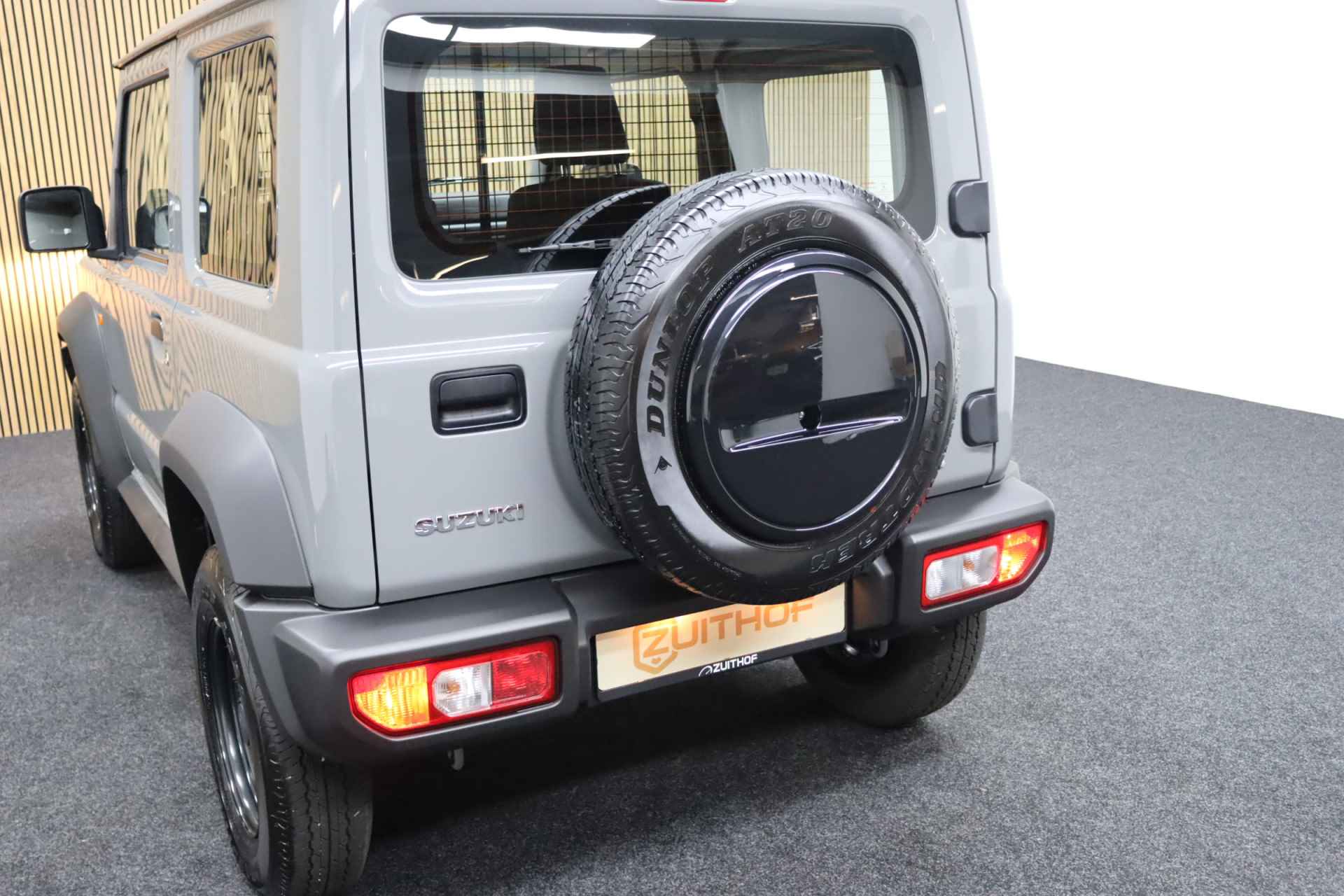 Suzuki Jimny 1.5 AllGrip Pro Professional | Cruise-control | Stoelverwarming | Apple Carplay - 5/35