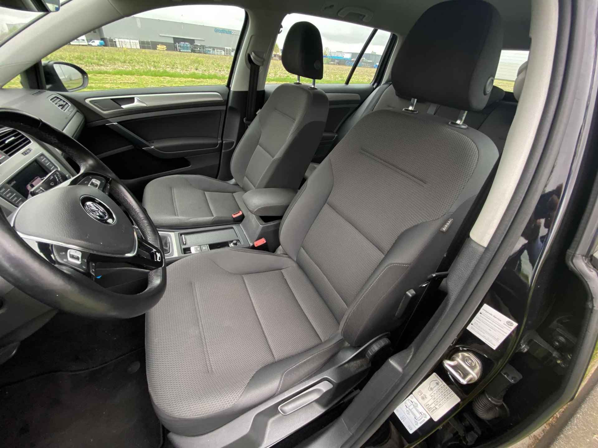 Volkswagen Golf Variant 1.0 TSI Comfortline | Climate Control | Bluetooth | Comfort Stoelen | CruiseControl | PDC V+A | Comfort-Pakket | DAB | Apple Car-Play | Navigatie | - 14/49