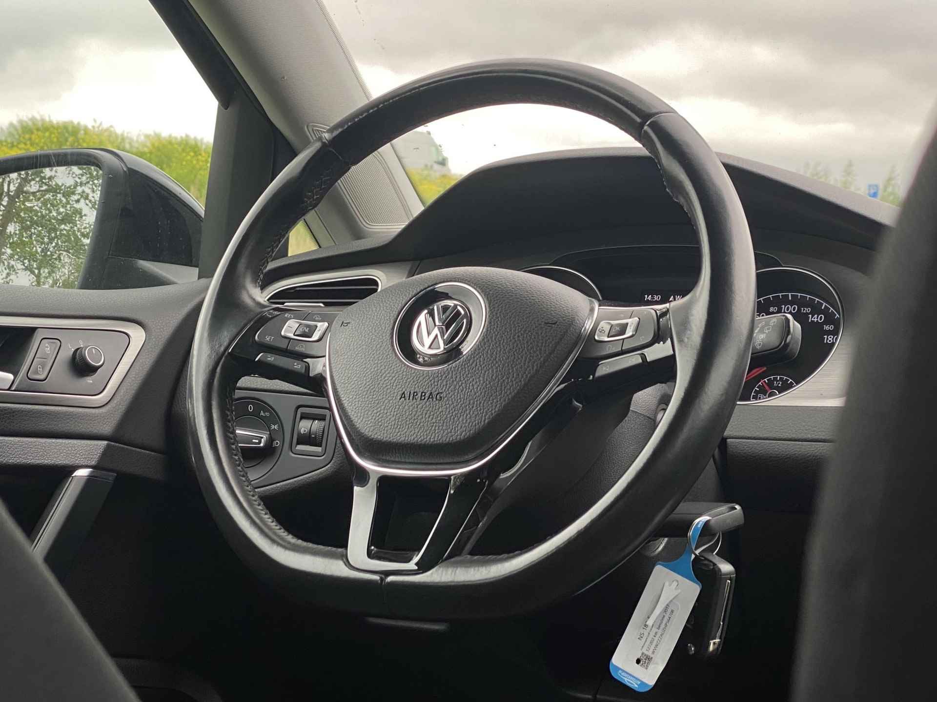 Volkswagen Golf Variant 1.0 TSI Comfortline | Climate Control | Bluetooth | Comfort Stoelen | CruiseControl | PDC V+A | Comfort-Pakket | DAB | Apple Car-Play | Navigatie | - 19/49
