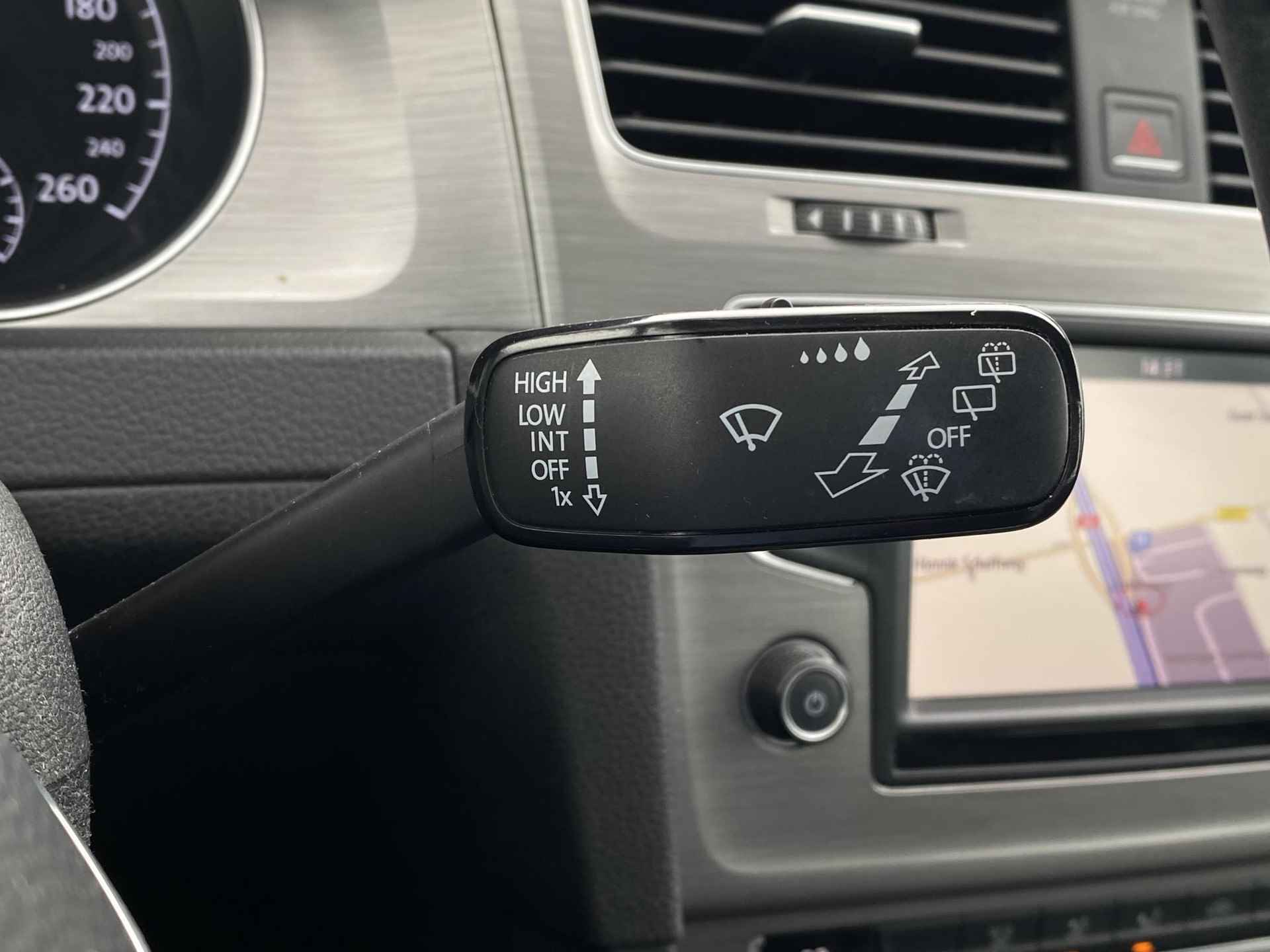 Volkswagen Golf Variant 1.0 TSI Comfortline | Climate Control | Bluetooth | Comfort Stoelen | CruiseControl | PDC V+A | Comfort-Pakket | DAB | Apple Car-Play | Navigatie | - 28/49