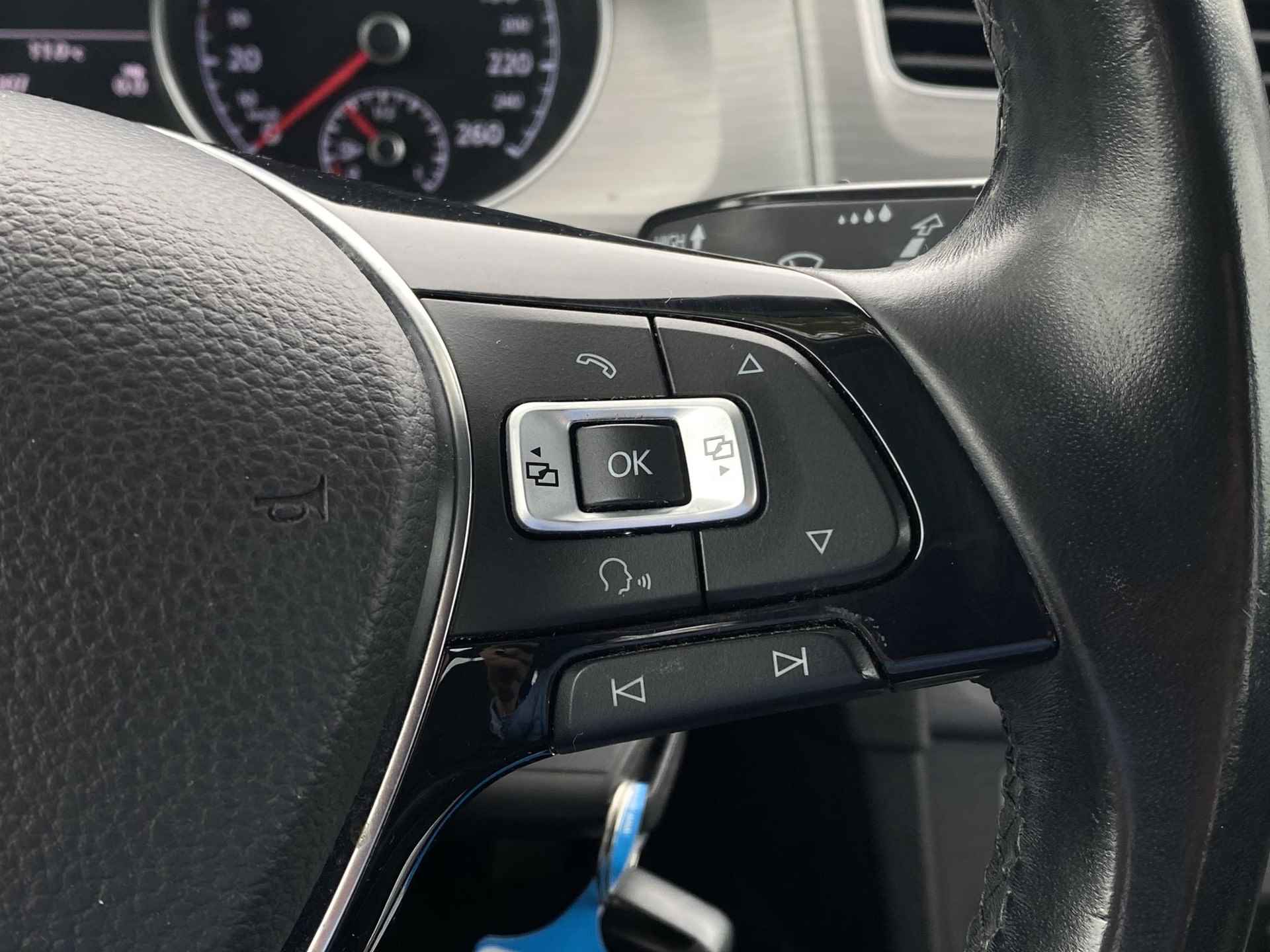 Volkswagen Golf Variant 1.0 TSI Comfortline | Climate Control | Bluetooth | Comfort Stoelen | CruiseControl | PDC V+A | Comfort-Pakket | DAB | Apple Car-Play | Navigatie | - 30/49