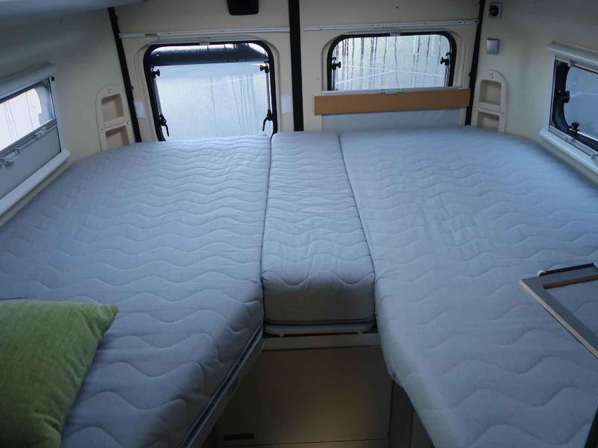 Elios LX63  MADE BY ADRIA/ 2 X BED!! - 18/21