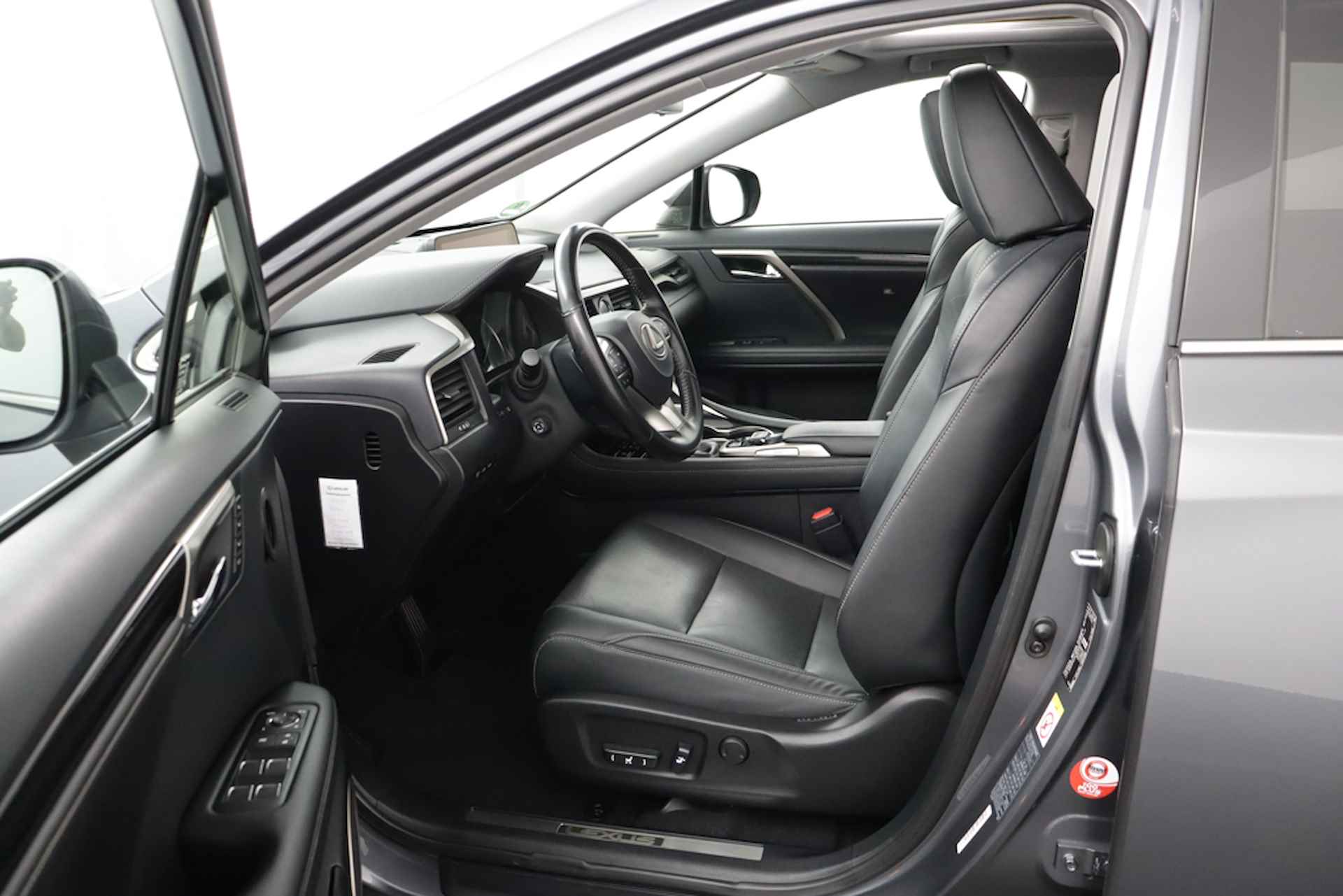 Lexus RX 450h HYBRID 4WD Luxury Line, 12 MND GARANTIE - RIJKLAAR | Panorama | Leer | HUD | DAB+ | Navi | Afn.Trekhaak | Camera | Keyless - 10/59