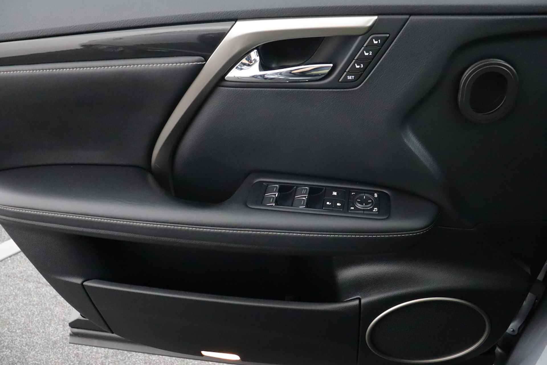 Lexus RX 450h HYBRID 4WD Luxury Line, 12 MND GARANTIE - RIJKLAAR | Panorama | Leer | HUD | DAB+ | Navi | Afn.Trekhaak | Camera | Keyless - 24/59