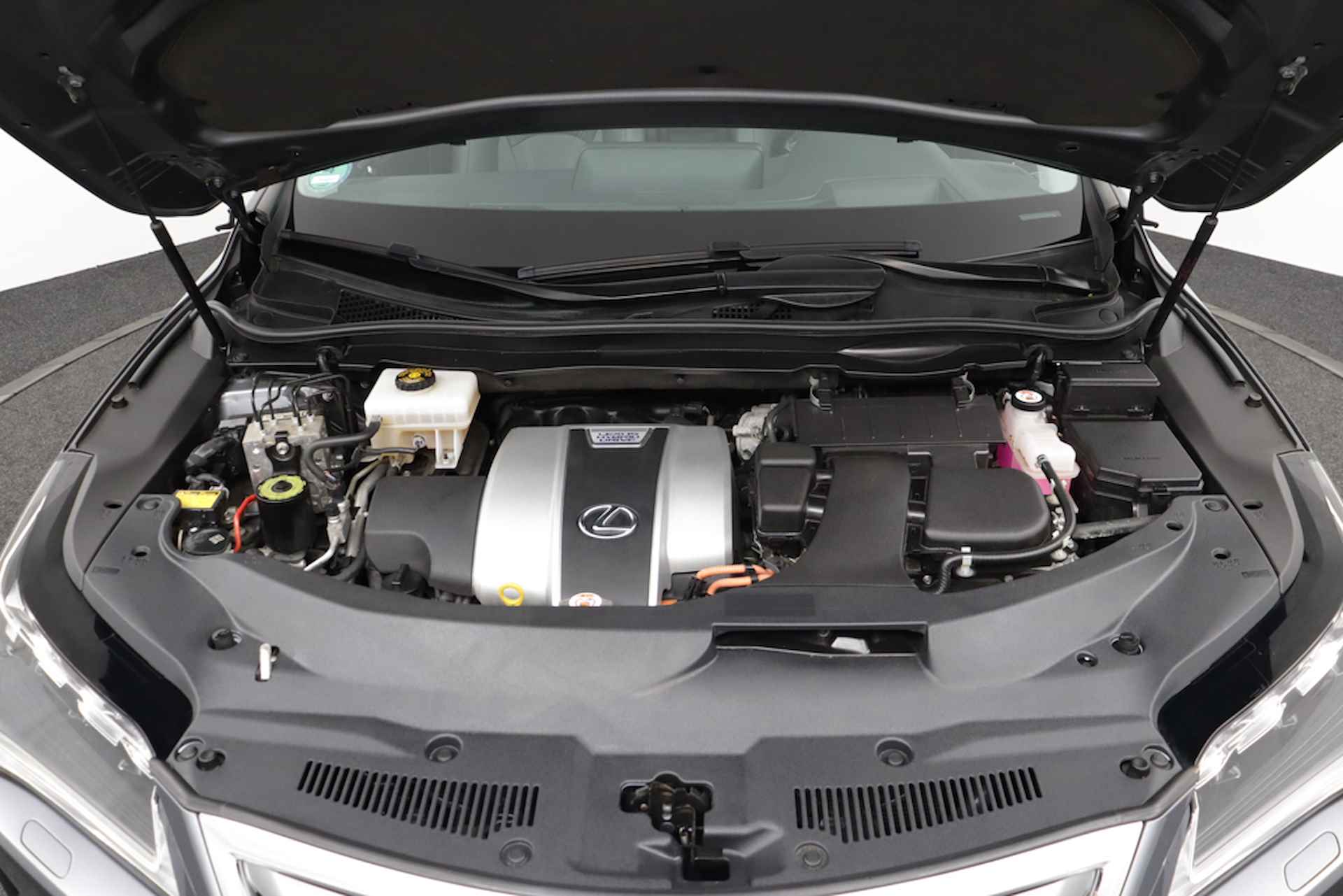 Lexus RX 450h HYBRID 4WD Luxury Line, 12 MND GARANTIE - RIJKLAAR | Panorama | Leer | HUD | DAB+ | Navi | Afn.Trekhaak | Camera | Keyless - 39/59