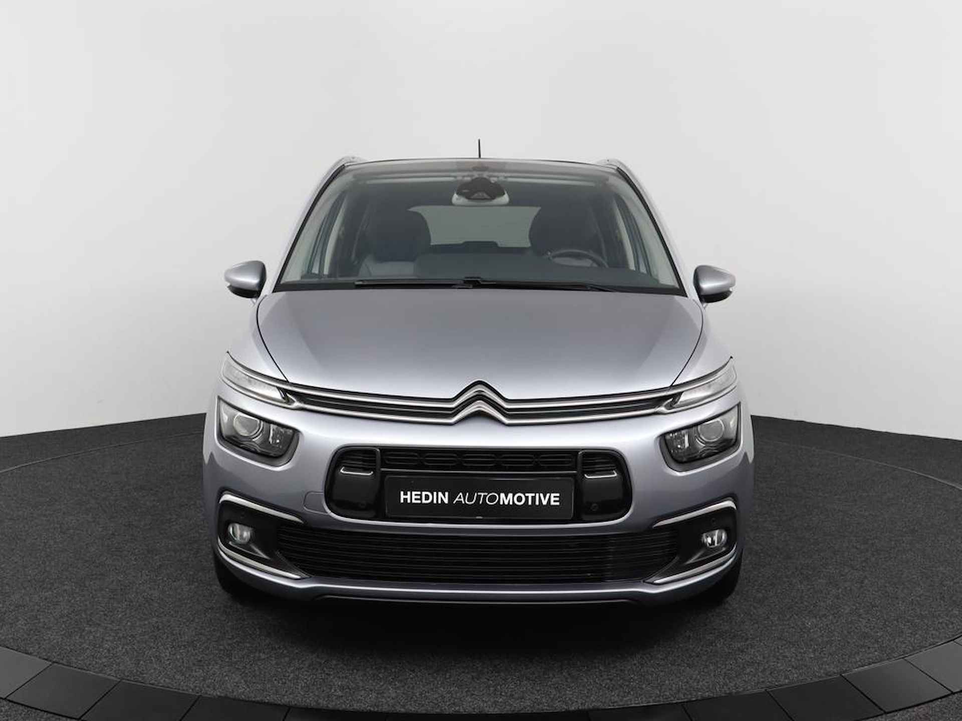 Citroen Grand C4 SpaceTourer 1.2 130pk Shine Aut. 7 pers. | Navigatie | Panoramadak | Camera | Massage | PDC V+A | LMV 17 inch | Trekhaak - 2/57