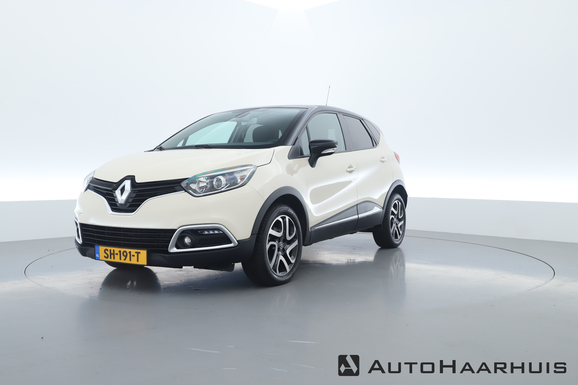 Renault Captur 1.2 TCe Dynamique | Navi | Camera | Trekhaak | Keyless | bij viaBOVAG.nl