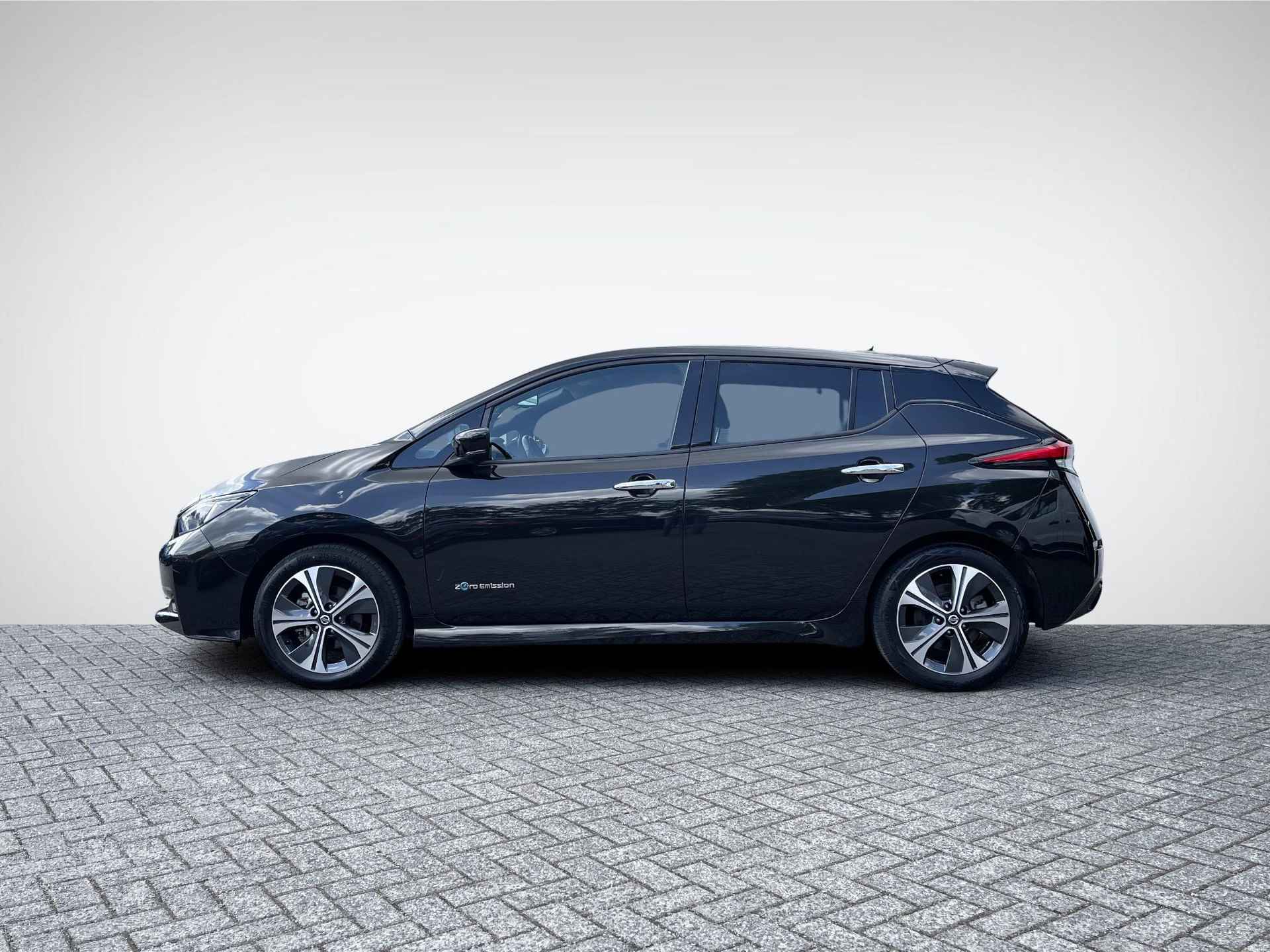 Nissan LEAF 2.ZERO EDITION 40 kWh *€2.000 SUBSIDIE MOGELIK!* | Navigatie | 360° Camera | Stuur- + Stoelverwarming | Adapt. Cruise Control | Rijklaarprijs! - 7/26