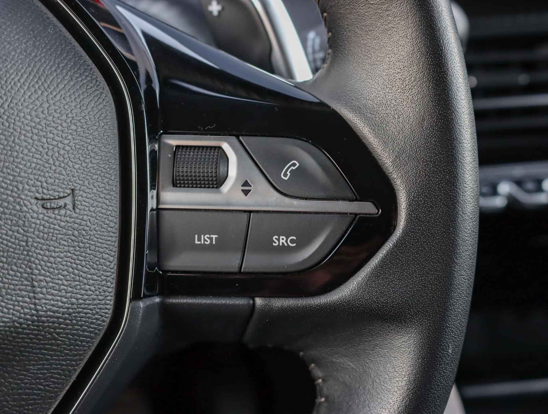 Peugeot 208 1.2 100 PK Allure | Apple carplay/Android auto | parkeersensoren | LED | - 16/44