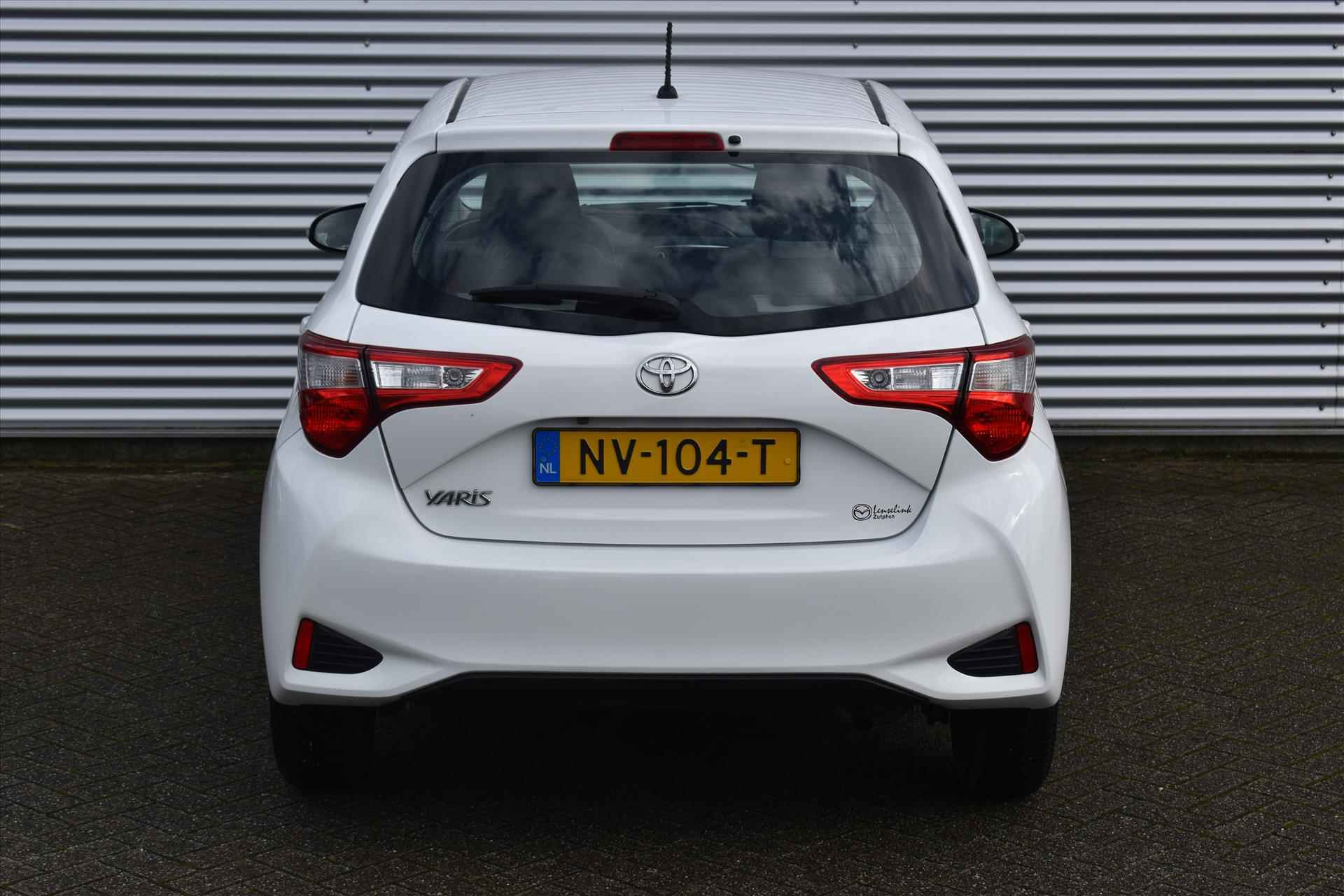 Toyota Yaris 1.0 VVT-i 5drs Aspiration | Camera | Navigatie | Bluetooth | Origineel NL | Incl. BOVAG garantie etc.. - 10/26