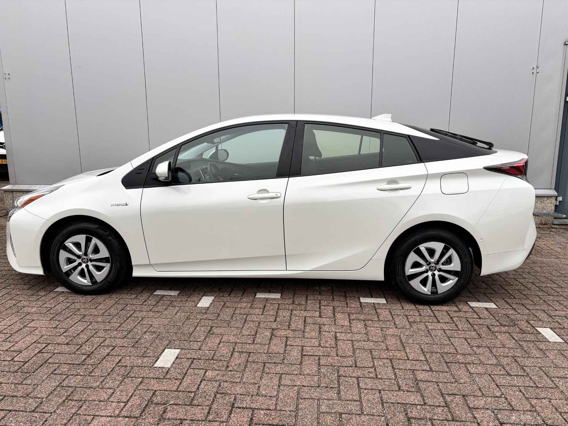 Toyota Prius 1.8 Executive Navi, Parkeersensoren, JBL - 6/50