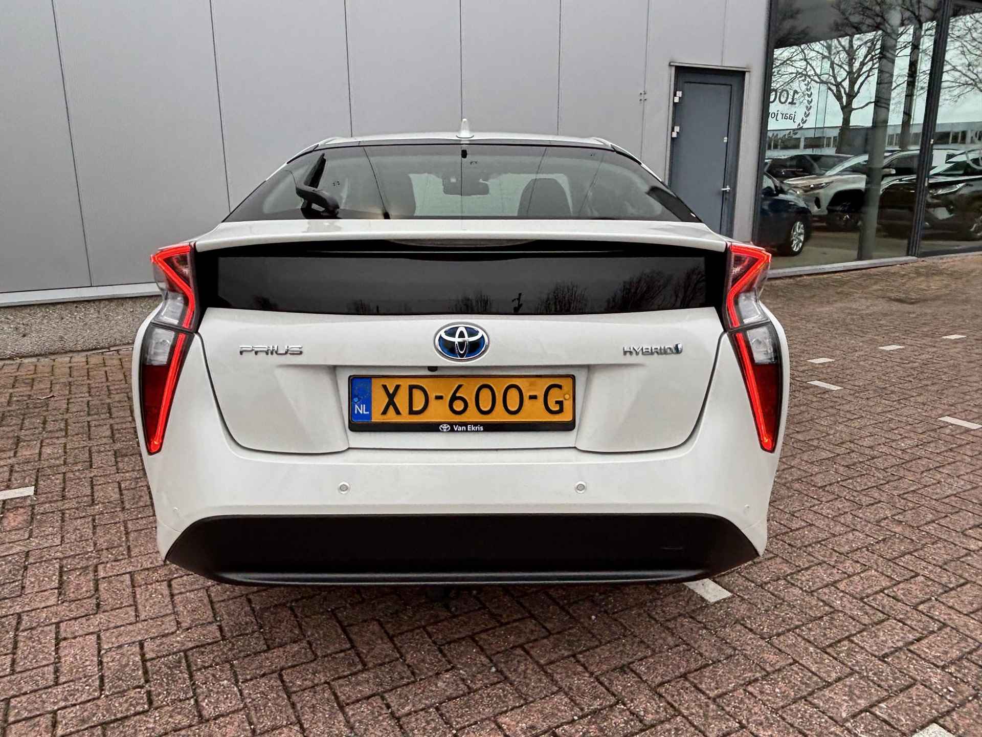 Toyota Prius 1.8 Executive Navi, Parkeersensoren, JBL - 40/50