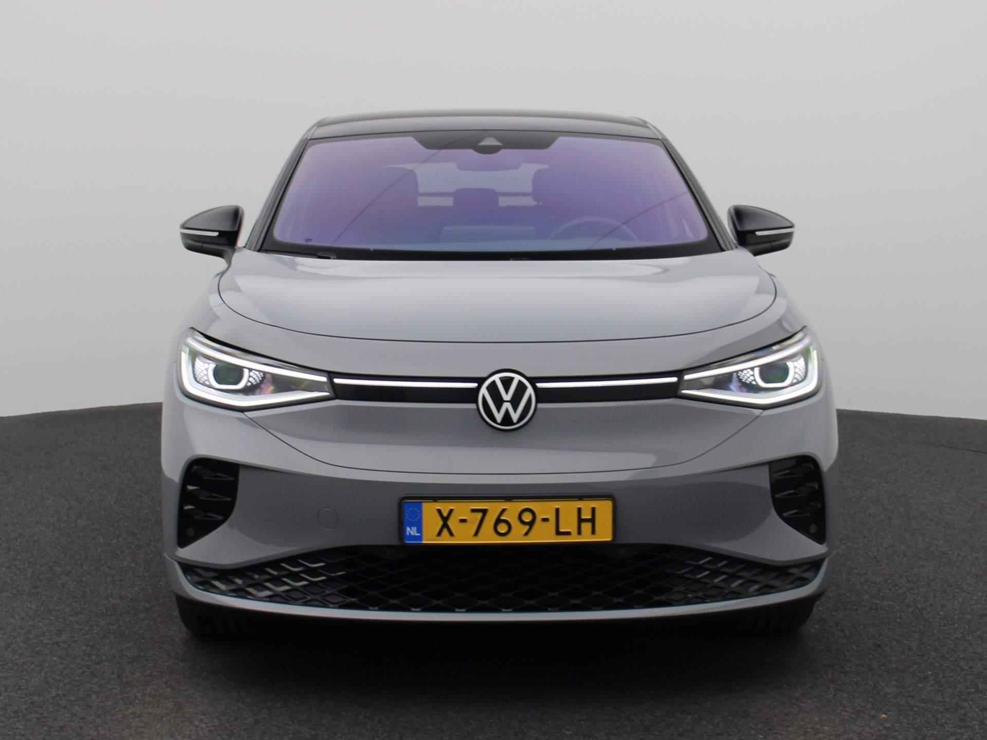 Volkswagen ID.5 GTX Advantage 77 kWh 299 PK | Navigatie | Apple Carplay | Android Auto | Keyless | Camera | Warmtepomp | 20'' Lichtmetalen Velgen | IQ.Light | Panoramadak | Dynamische grootlichtassistent | - 4/39