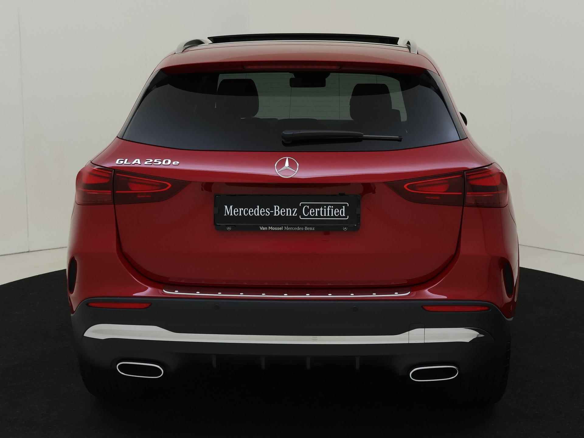 Mercedes-Benz GLA-klasse 250 e Star Edition AMG Line Plus / Panoramadak/ 20 inch/ Winter Pack/ Facelift - 8/35