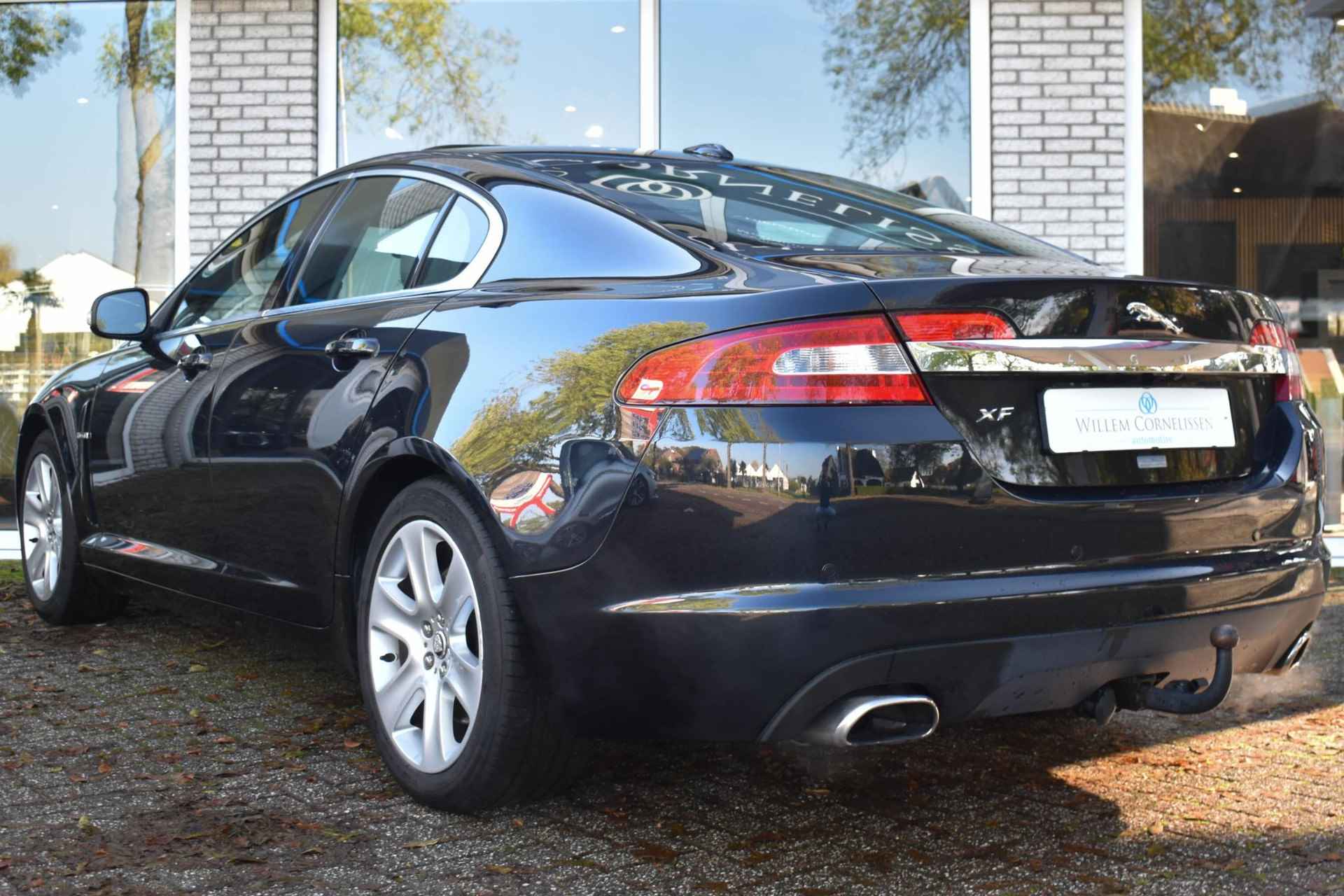 Jaguar XF 3.0 V6 Luxury aut Schuifdak Stoelventilatie Camera - 17/45