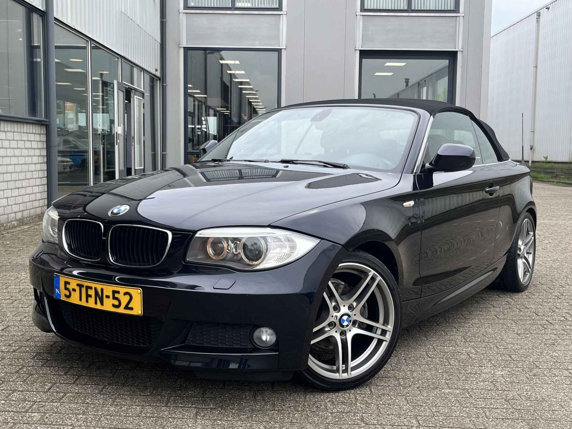 BMW 1-serie Cabrio 118i M Sport Edition | NL Auto/Voll.Historie/M-sport pakket/Navi/Cruise/Clima/Afn.Trekhaak - 2/92