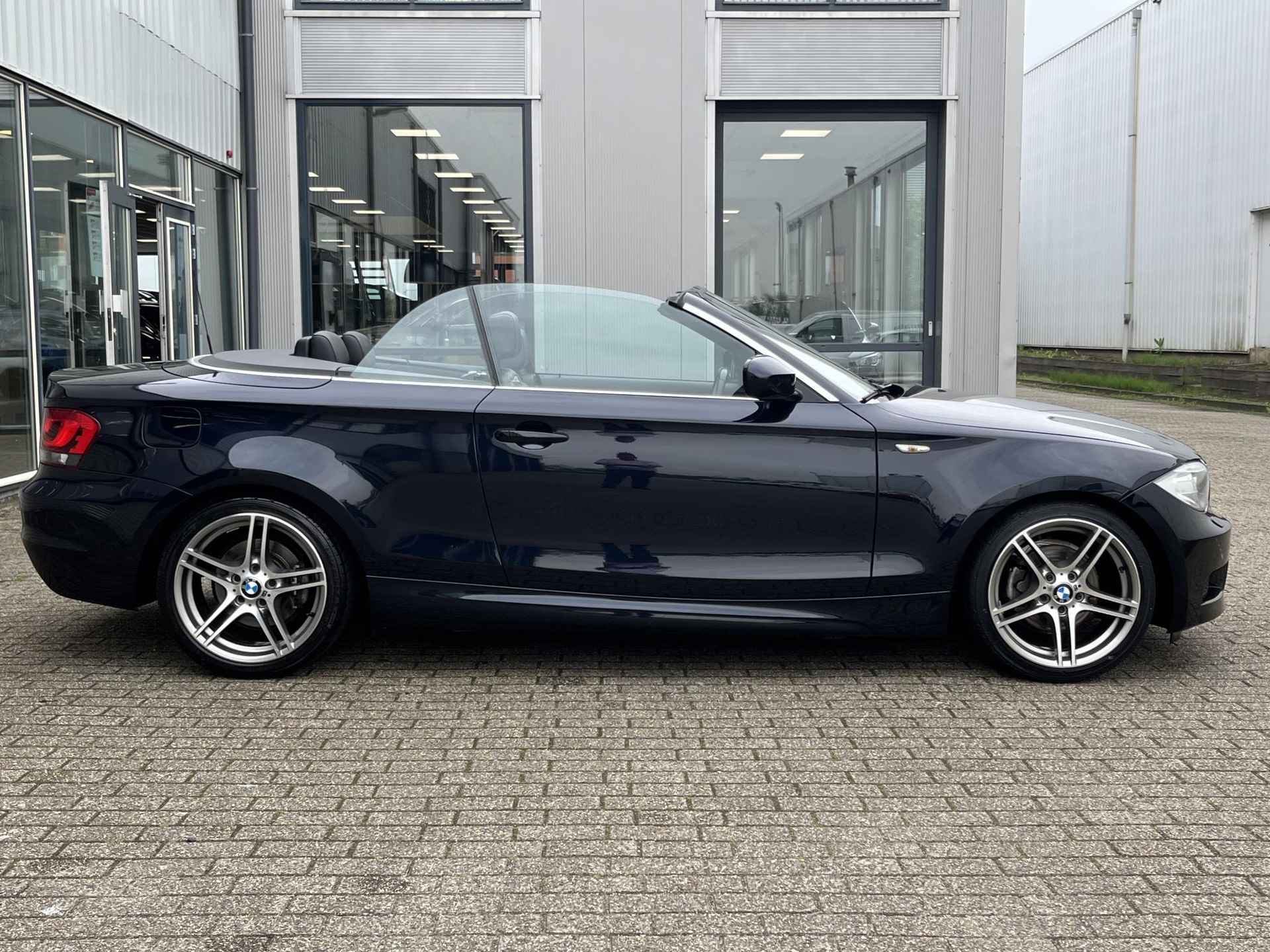 BMW 1-serie Cabrio 118i M Sport Edition | NL Auto/Voll.Historie/M-sport pakket/Navi/Cruise/Clima/Afn.Trekhaak - 4/92