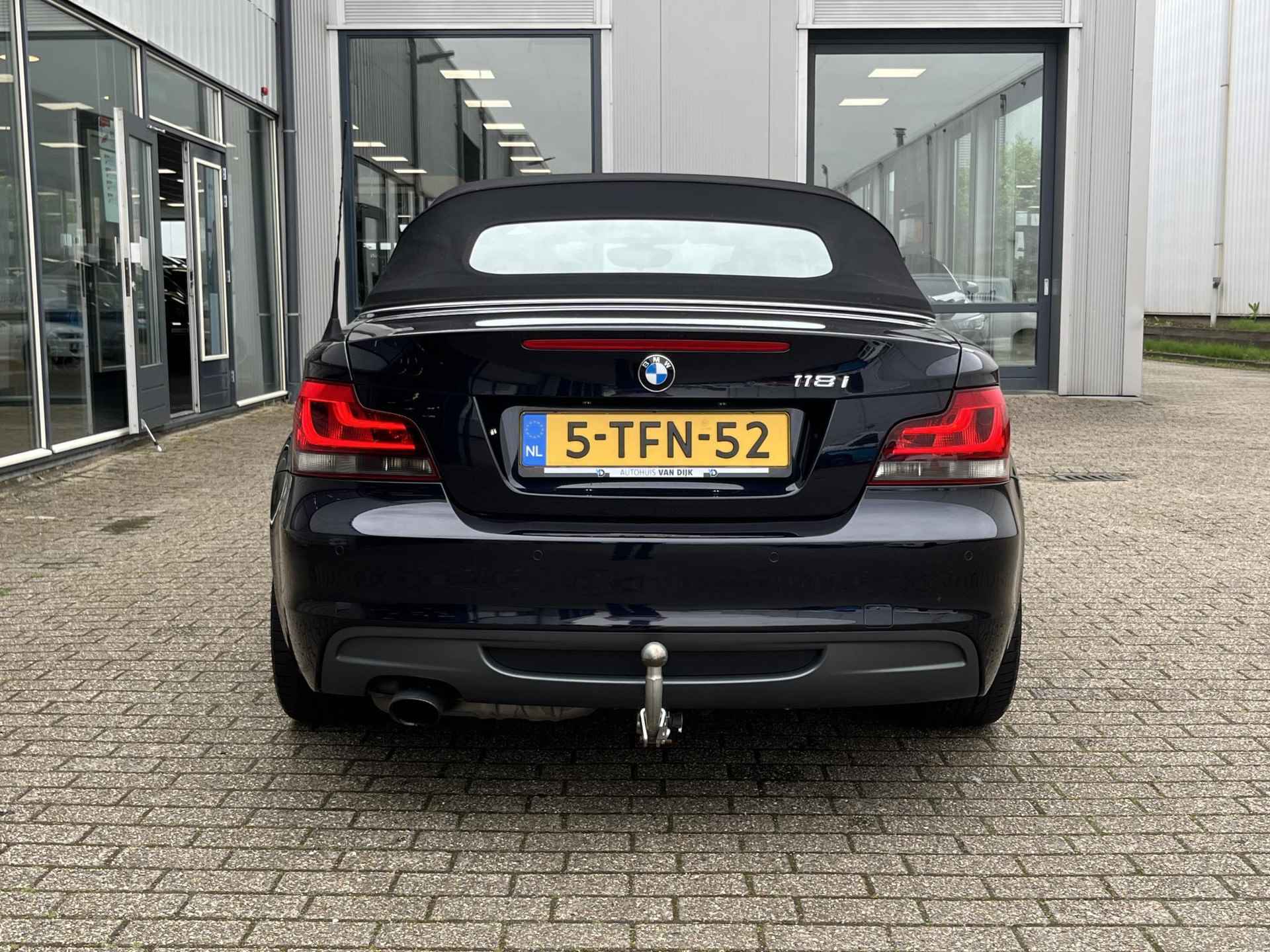 BMW 1-serie Cabrio 118i M Sport Edition | NL Auto/Voll.Historie/M-sport pakket/Navi/Cruise/Clima/Afn.Trekhaak - 22/92