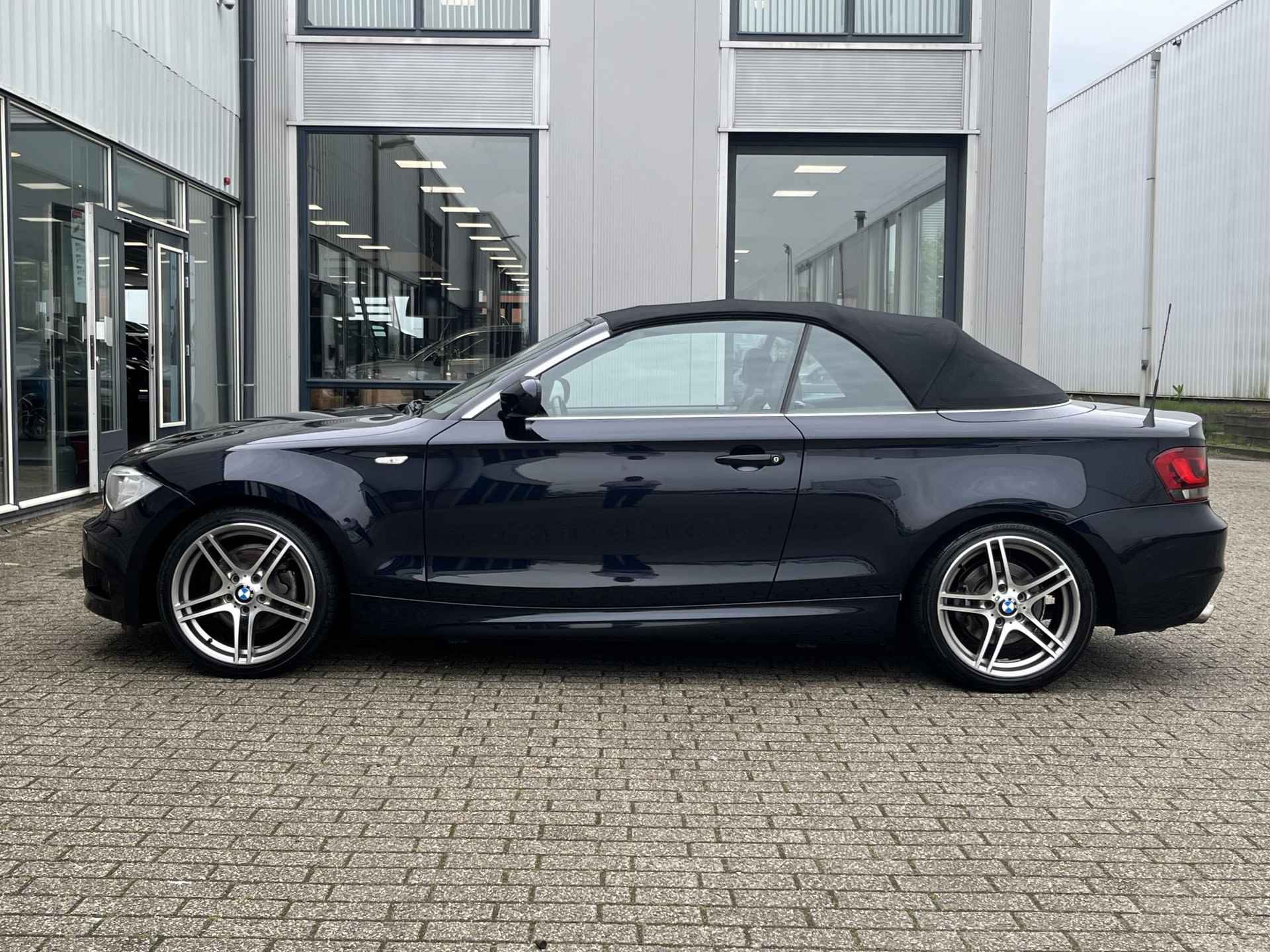 BMW 1-serie Cabrio 118i M Sport Edition | NL Auto/Voll.Historie/M-sport pakket/Navi/Cruise/Clima/Afn.Trekhaak - 48/92