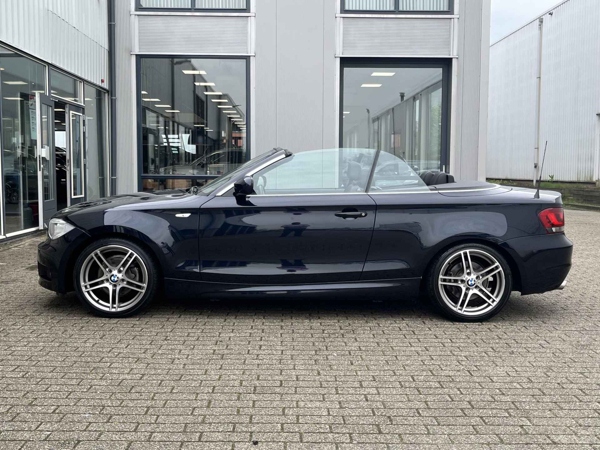 BMW 1-serie Cabrio 118i M Sport Edition | NL Auto/Voll.Historie/M-sport pakket/Navi/Cruise/Clima/Afn.Trekhaak - 49/92