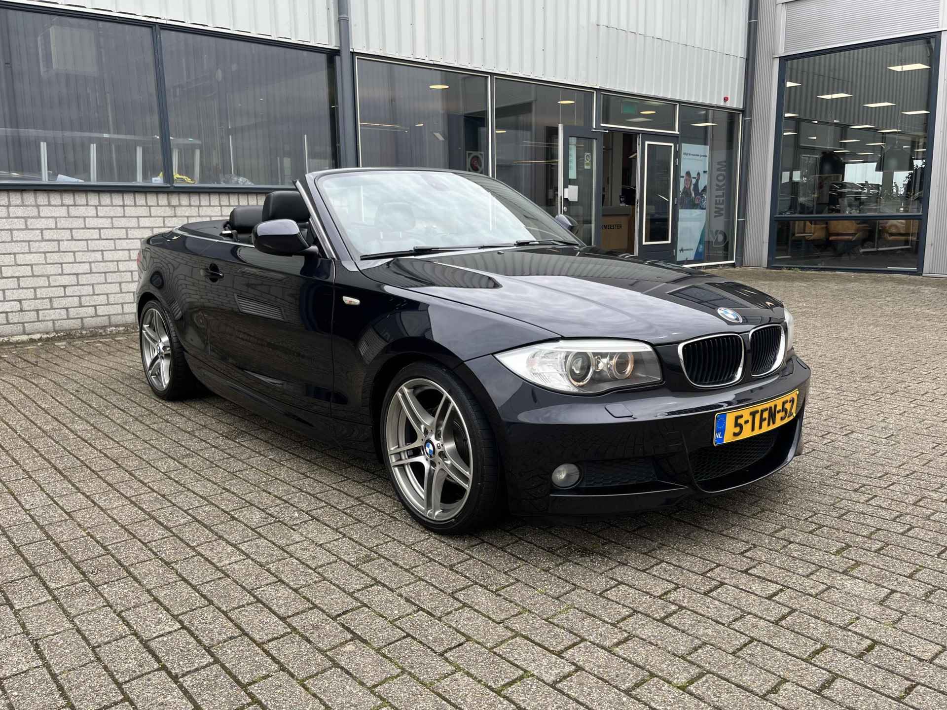 BMW 1-serie Cabrio 118i M Sport Edition | NL Auto/Voll.Historie/M-sport pakket/Navi/Cruise/Clima/Afn.Trekhaak - 60/92