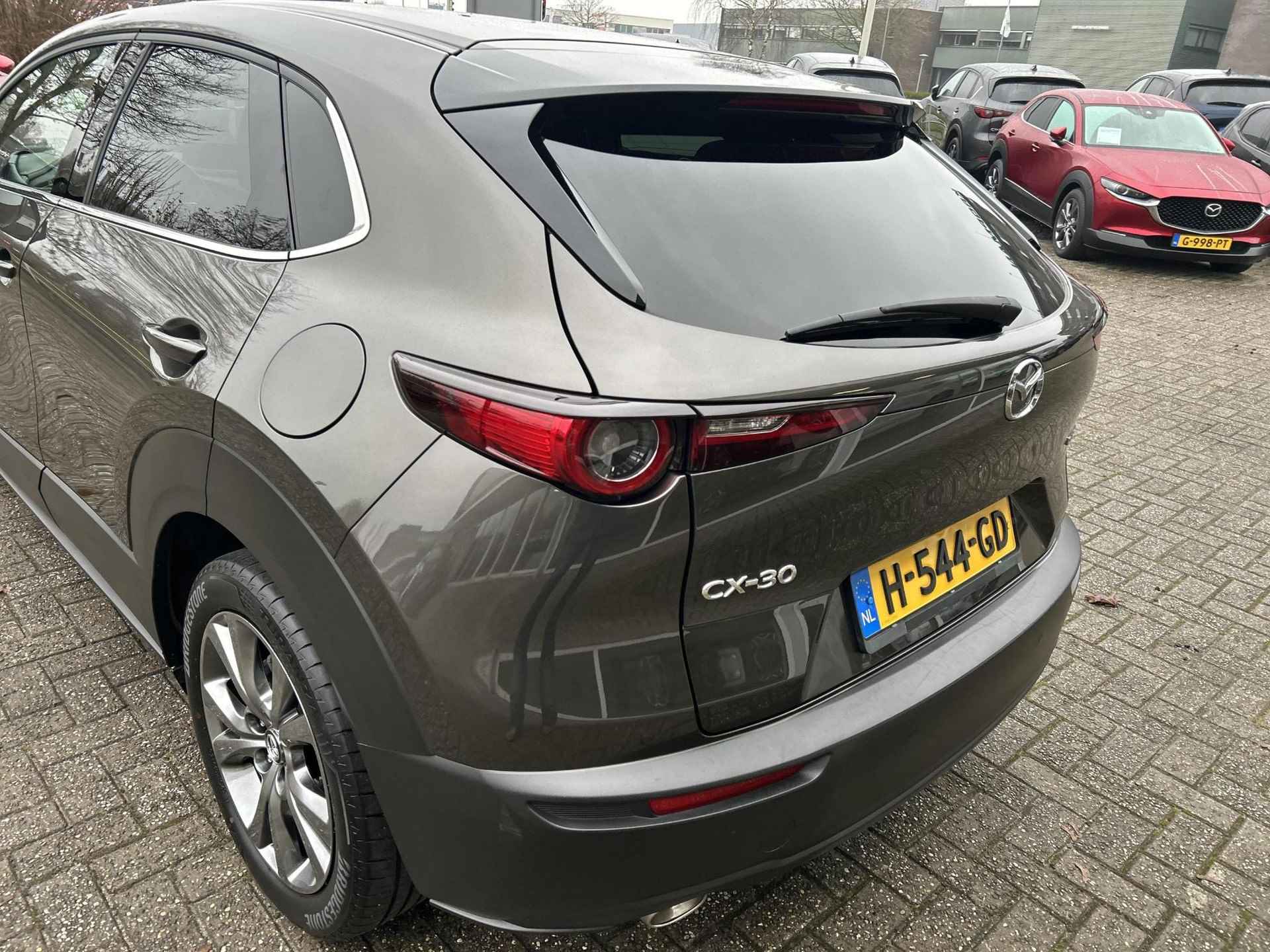 Mazda CX-30 2.0 e-SkyActiv-X M Hybrid Luxury | Automaat | Navigatie | Sportvelgen | Lederenbekleding | - 10/22