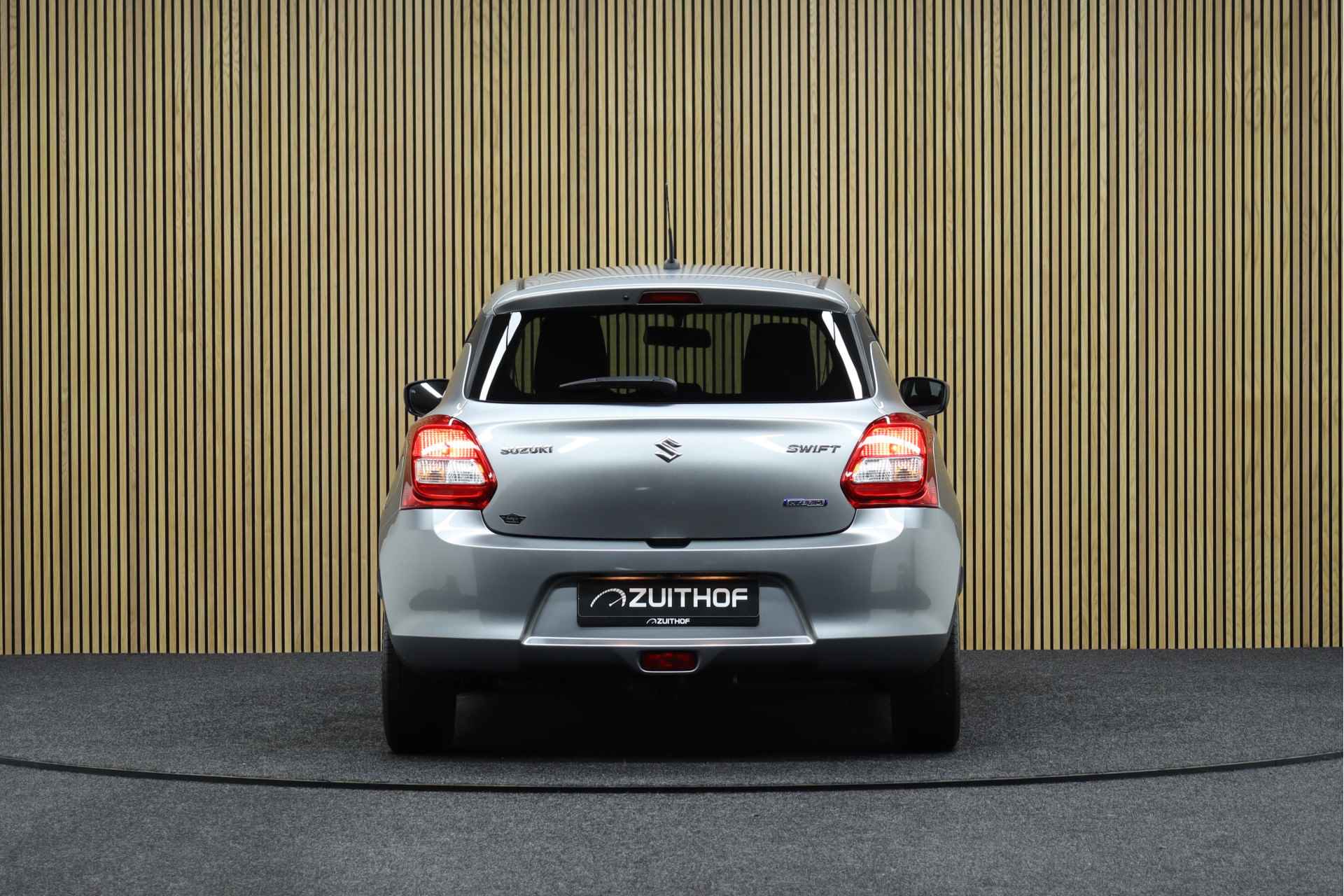 Suzuki Swift 1.2 Select Smart Hybrid | Camera | Navigatie | Trekhaak - 4/37