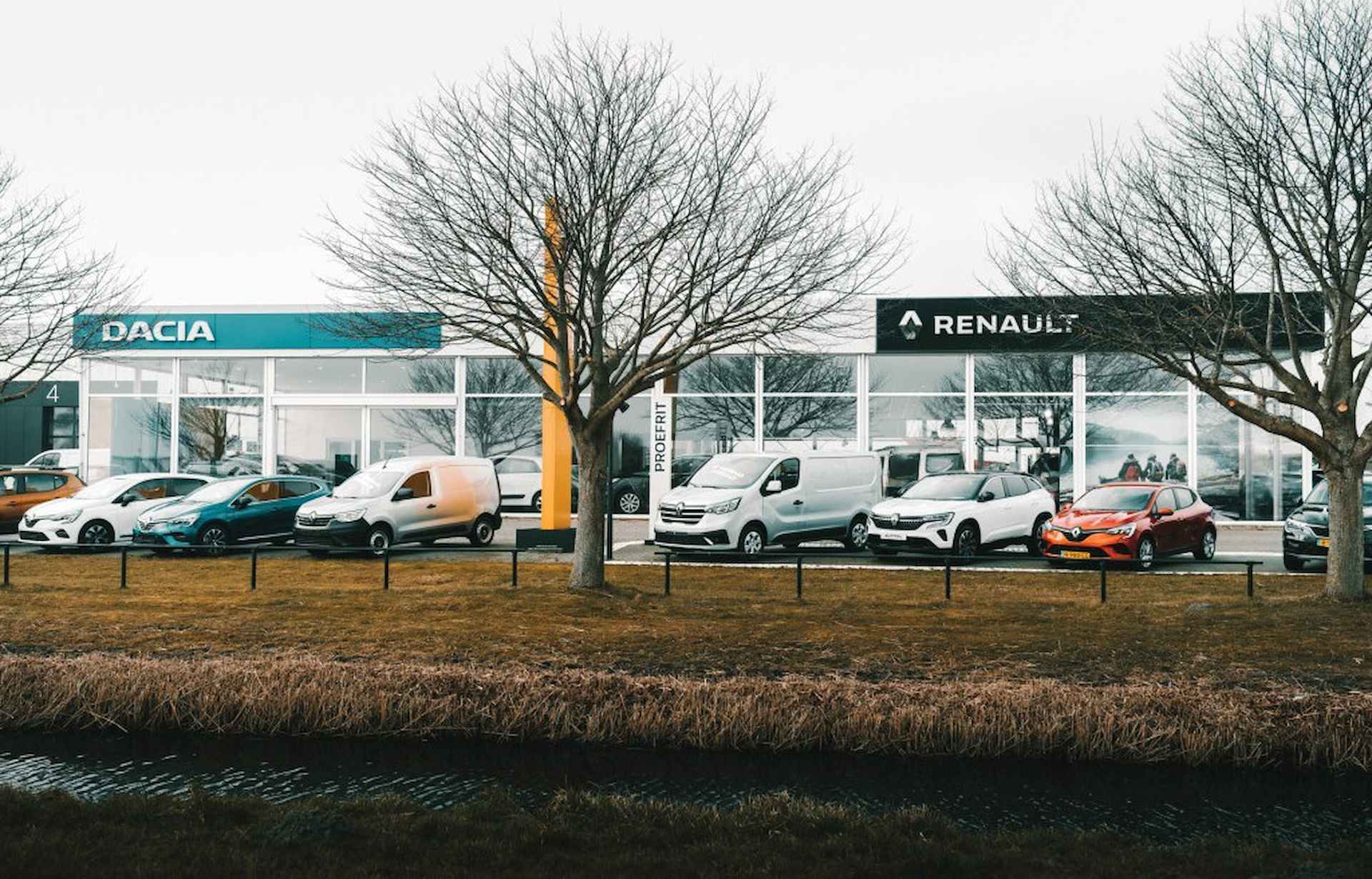 Renault ZOE R 135 PK Zen 52 kWh (ex Accu) | 91,33% SOH batterij | ECC | navigatie | Parkeersensoren achter | afkoop accuhuur € 4.200,- meerprijs | incl. Bovag rijklaarpakket met 12 maanden garantie | - 55/55