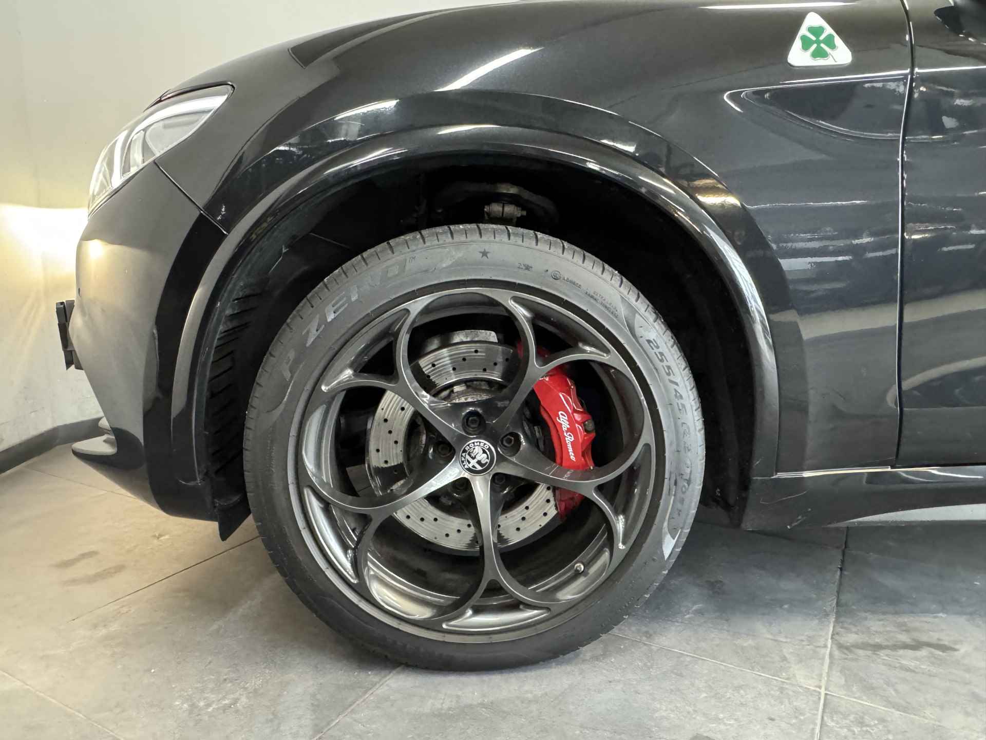 Alfa Romeo Stelvio 2.9 V6 AWD Quadrifoglio ✅ PANORAMADAK ✅ CARBON ✅ HARMAN KARDON ✅ GARANTIE ✅ - 13/97