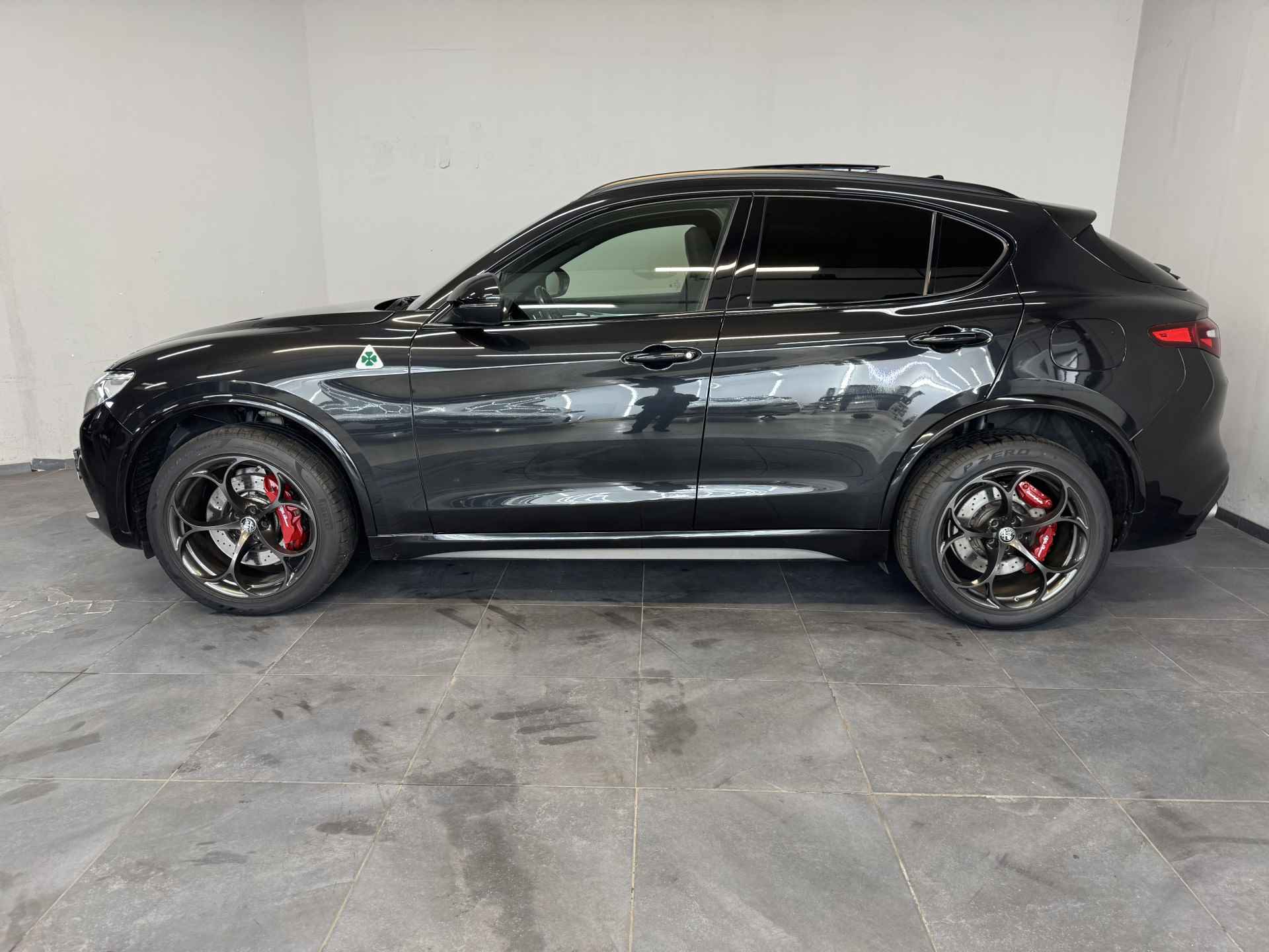 Alfa Romeo Stelvio 2.9 V6 AWD Quadrifoglio ✅ PANORAMADAK ✅ CARBON ✅ HARMAN KARDON ✅ GARANTIE ✅ - 22/97