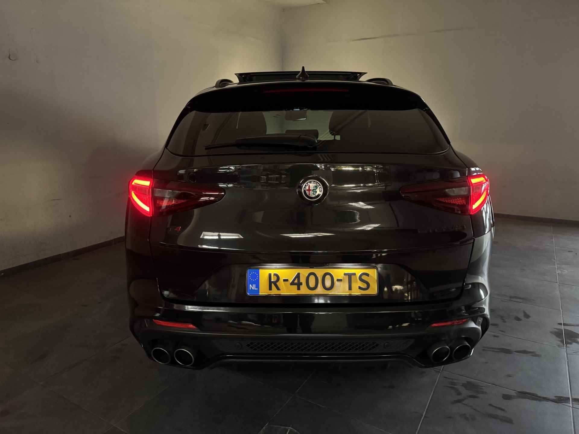 Alfa Romeo Stelvio 2.9 V6 AWD Quadrifoglio ✅ PANORAMADAK ✅ CARBON ✅ HARMAN KARDON ✅ GARANTIE ✅ - 27/97