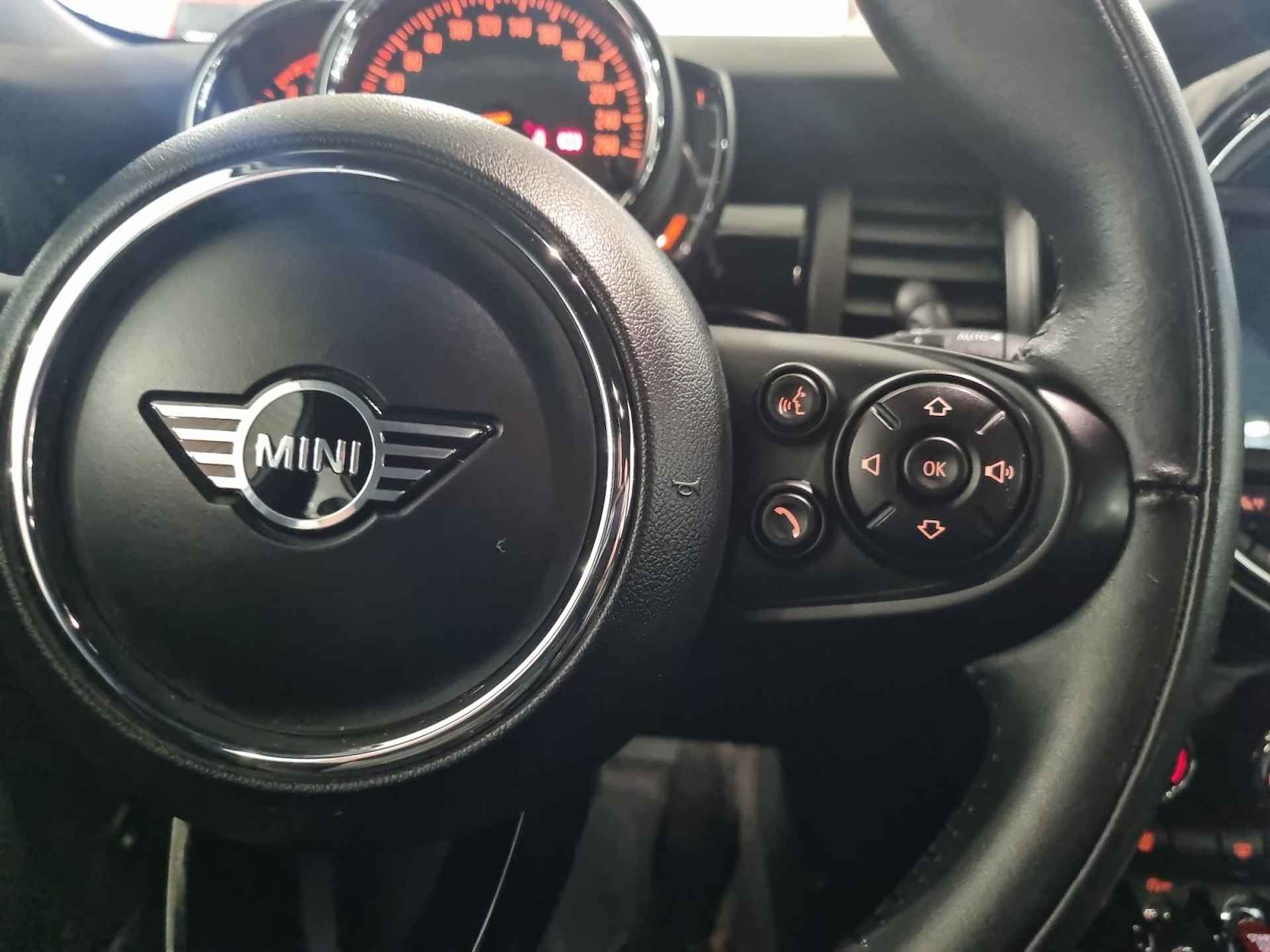 Mini Mini 1.5 Cooper Chili * Cruise control * Navi * lage KM * - 18/28