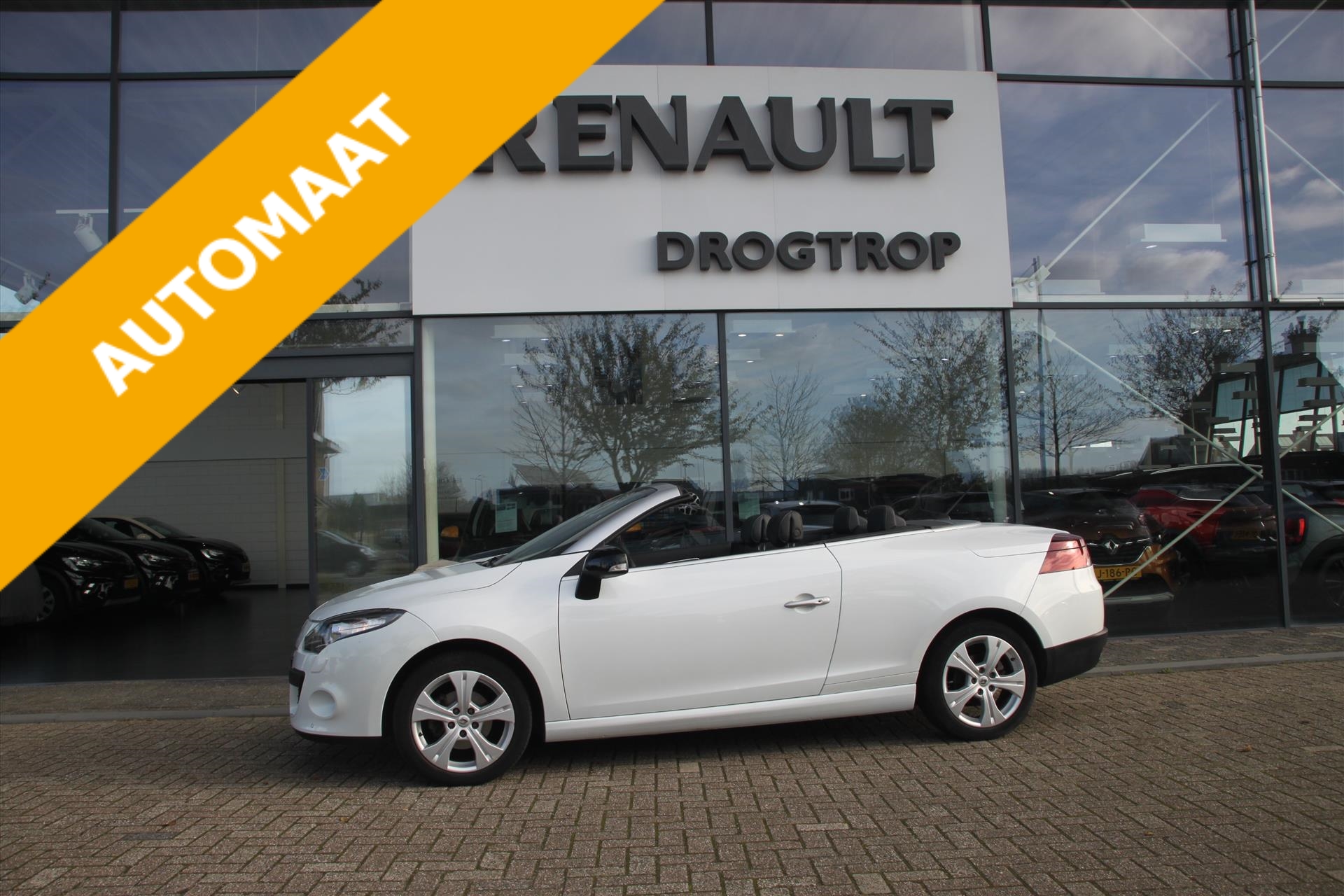 Renault Megane 140PK-CABRIO-PRIVILEGE-AUTOM-95DKM-NAVI-PANODAK-