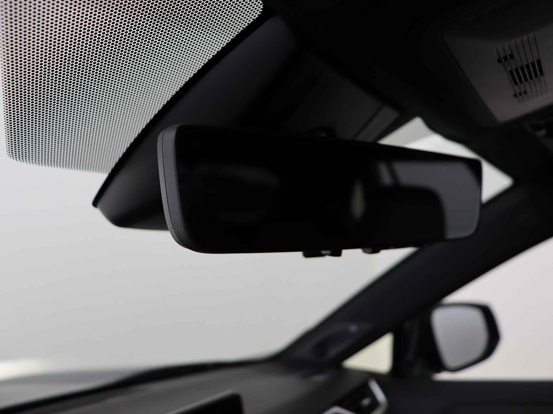 Toyota RAV4 2.5 Plug-in Hybrid AWD Style | Apple CarPlay | JBL | Camera | - 33/53