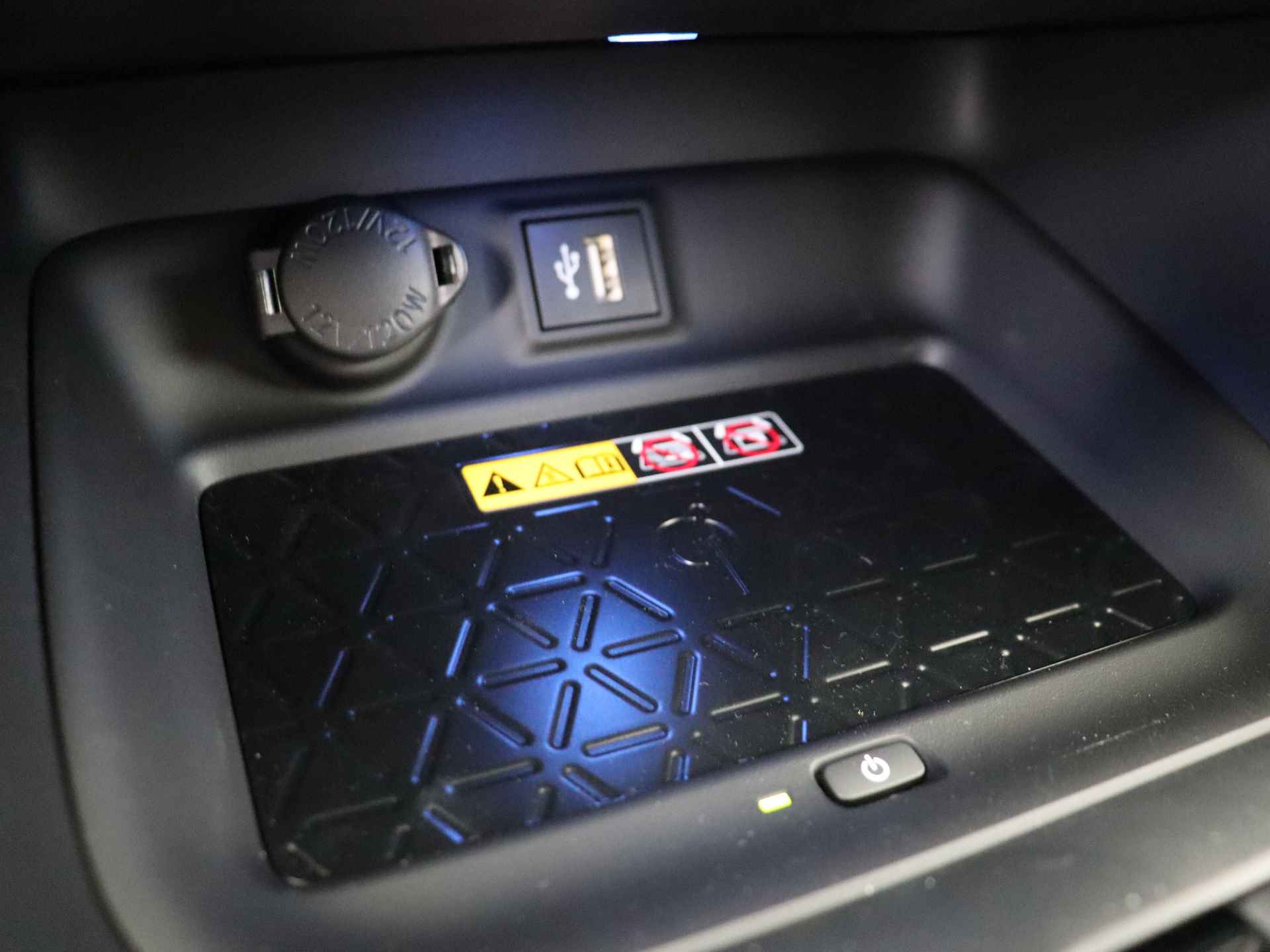 Toyota RAV4 2.5 Plug-in Hybrid AWD Style | Apple CarPlay | JBL | Camera | - 37/53