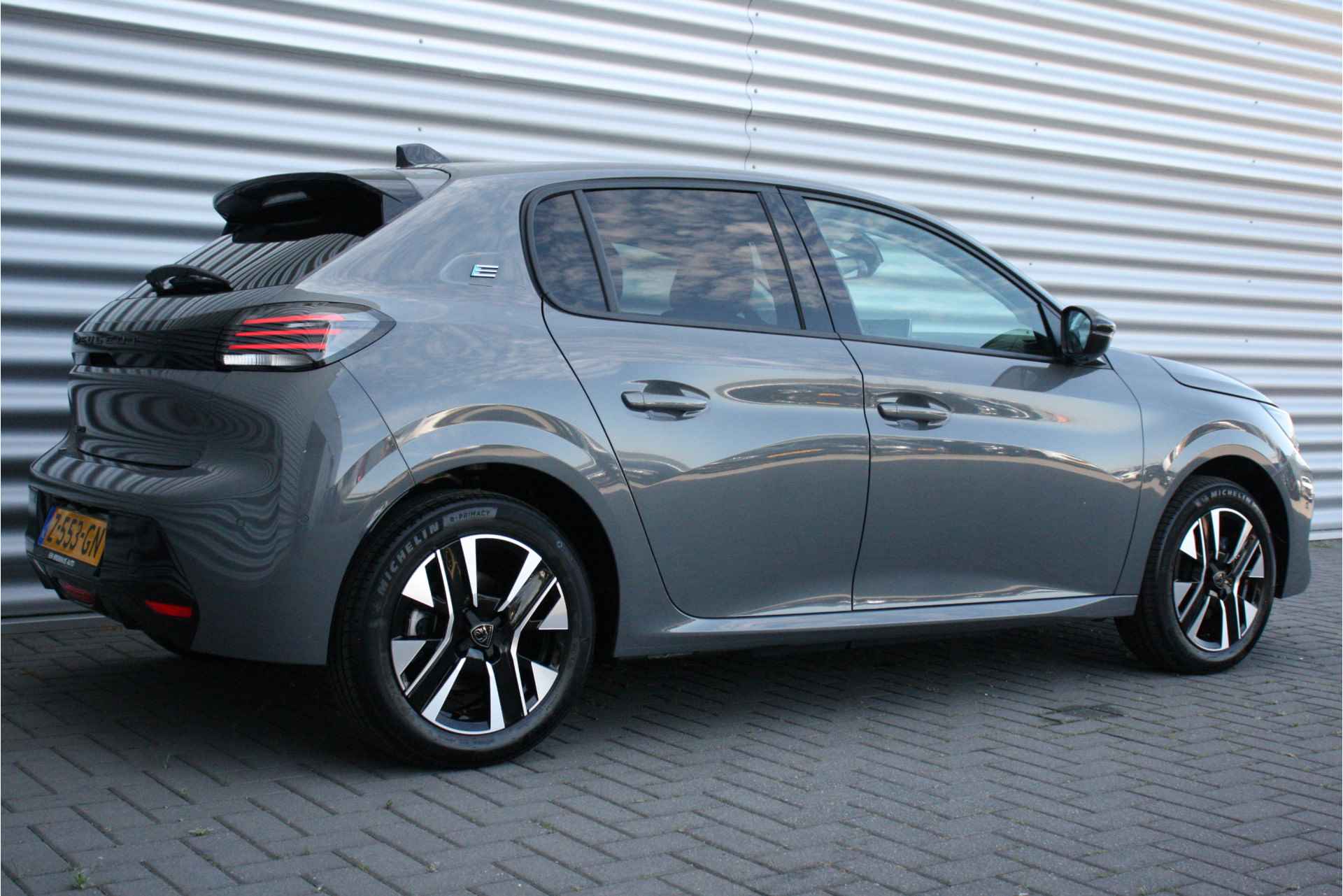 Peugeot e-208 EV 51KWH 157PK ALLURE AUTOMAAT / NAVI / LEDER / CLIMA / ED / PDC / 16" LMV / CAMERA / KEYLESS / ADAPT. CRUISECONTROL / 1E EIGENA - 7/38