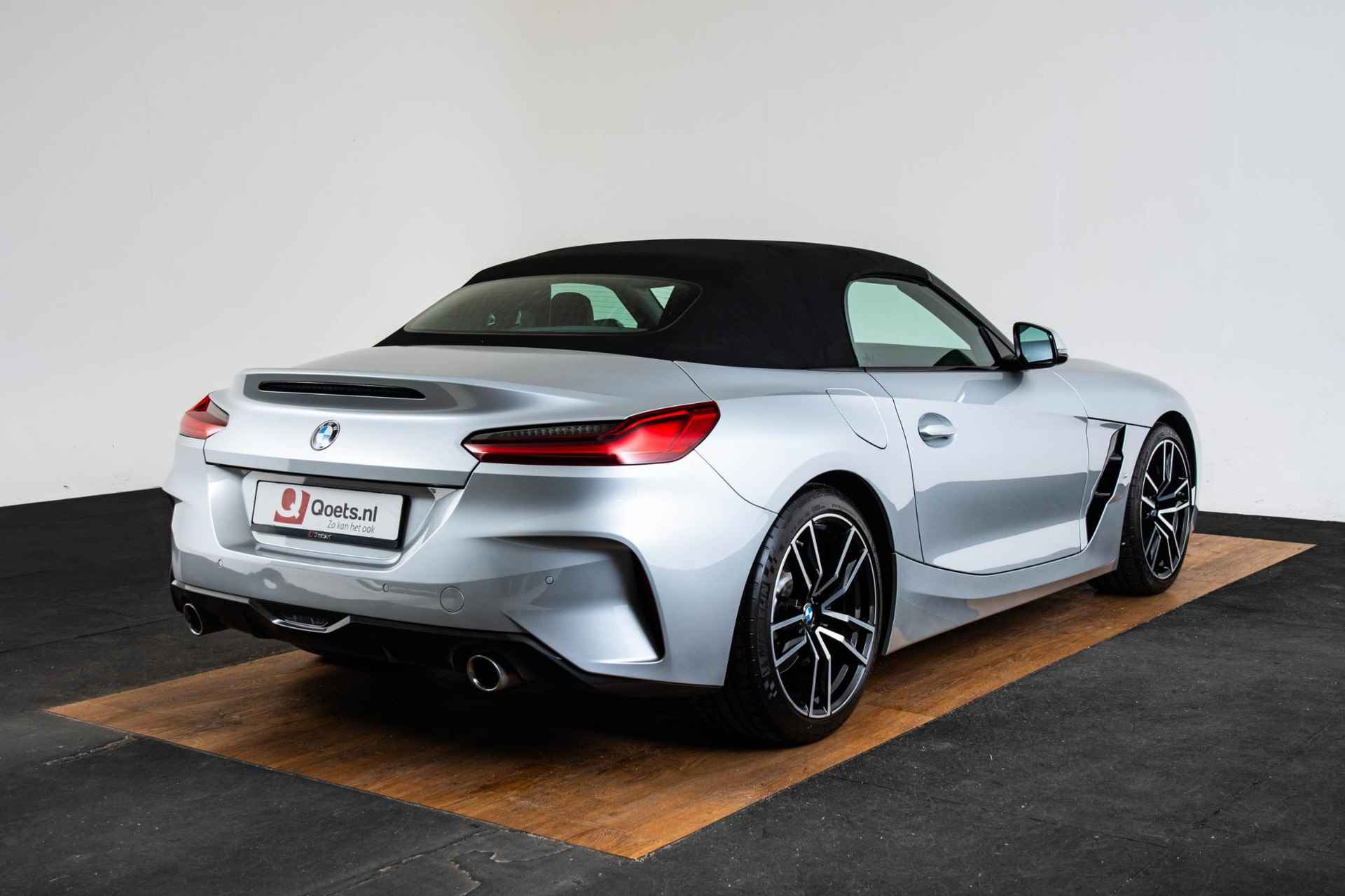 BMW Z4 Roadster sDrive20i High Executive M Sport - Elektrische verwarmde voorstoelen - Alarmsysteem klasse 3 - Hifi System - Active Cruise Control - 19 inch lichtmetalen velgen - Dashboard in Sensatec - - 2/64