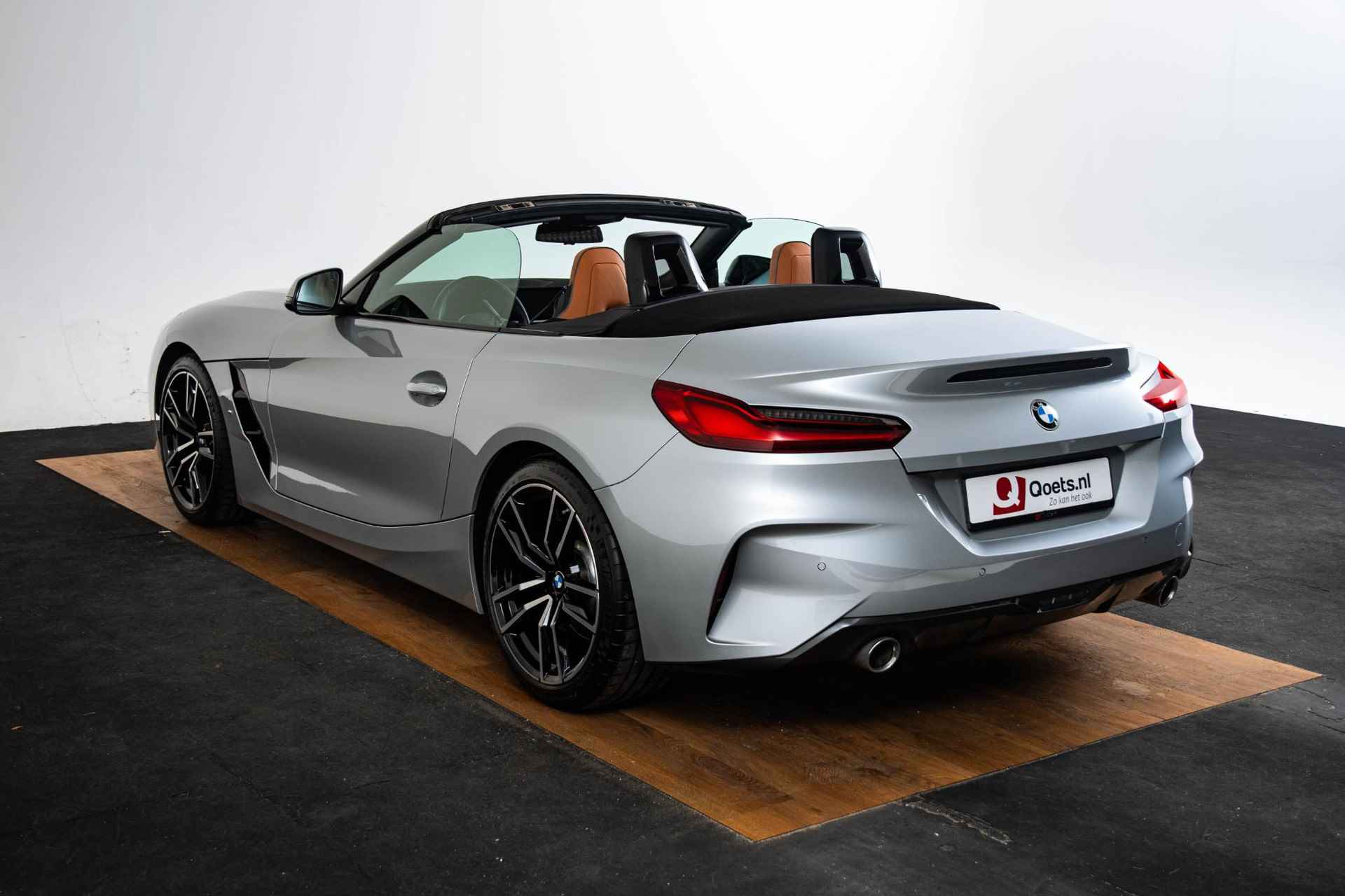 BMW Z4 Roadster sDrive20i High Executive M Sport - Elektrische verwarmde voorstoelen - Alarmsysteem klasse 3 - Hifi System - Active Cruise Control - 19 inch lichtmetalen velgen - Dashboard in Sensatec - - 12/64