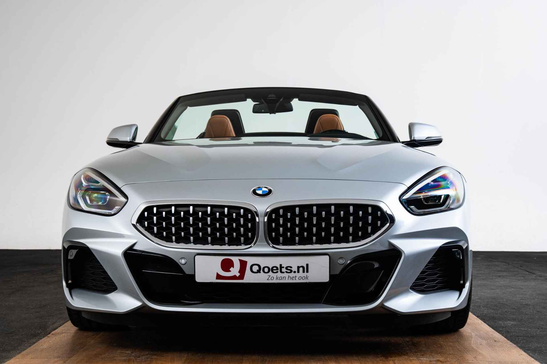 BMW Z4 Roadster sDrive20i High Executive M Sport - Elektrische verwarmde voorstoelen - Alarmsysteem klasse 3 - Hifi System - Active Cruise Control - 19 inch lichtmetalen velgen - Dashboard in Sensatec - - 23/64