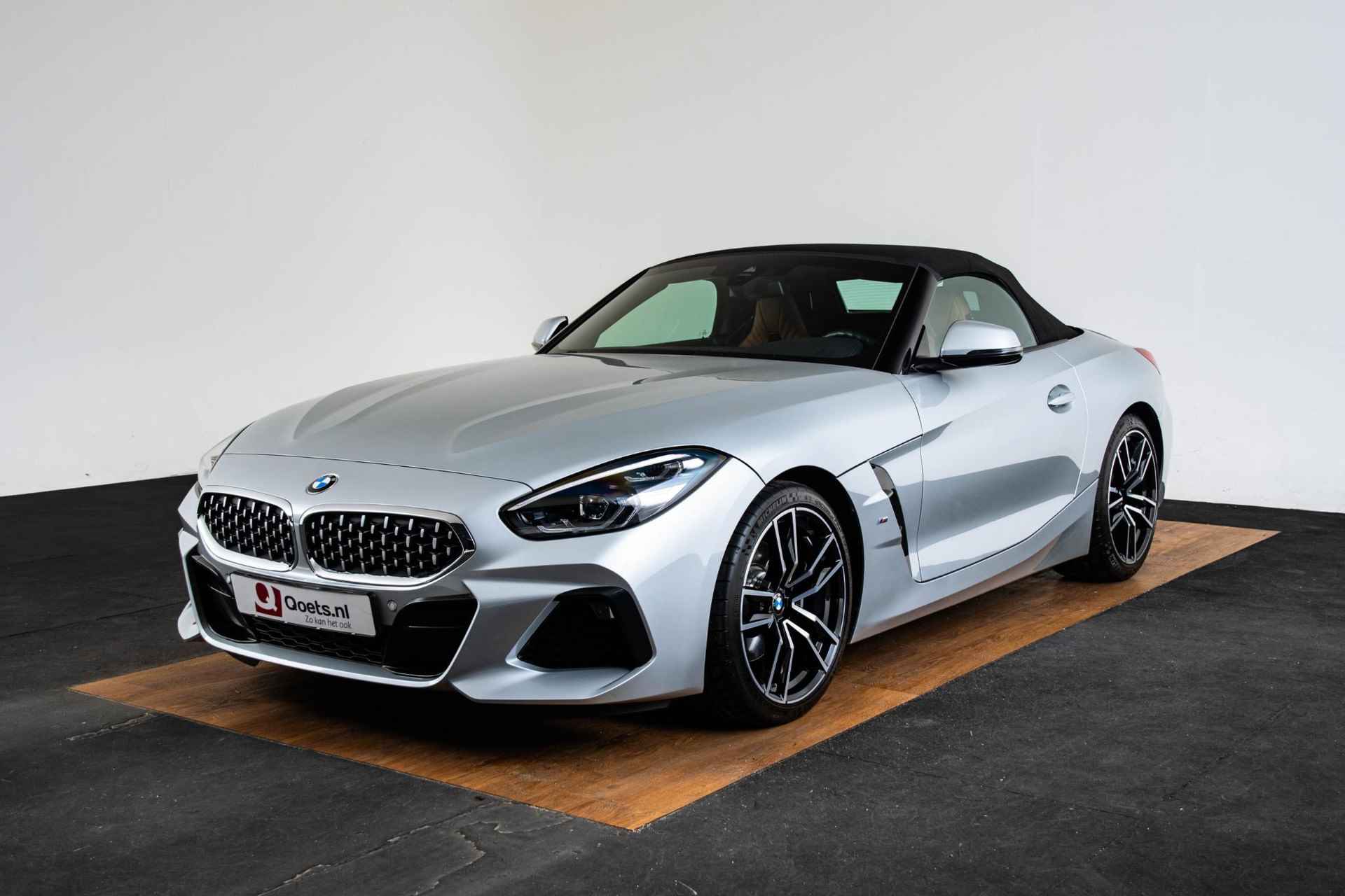 BMW Z4 Roadster sDrive20i High Executive M Sport - Elektrische verwarmde voorstoelen - Alarmsysteem klasse 3 - Hifi System - Active Cruise Control - 19 inch lichtmetalen velgen - Dashboard in Sensatec - - 26/64