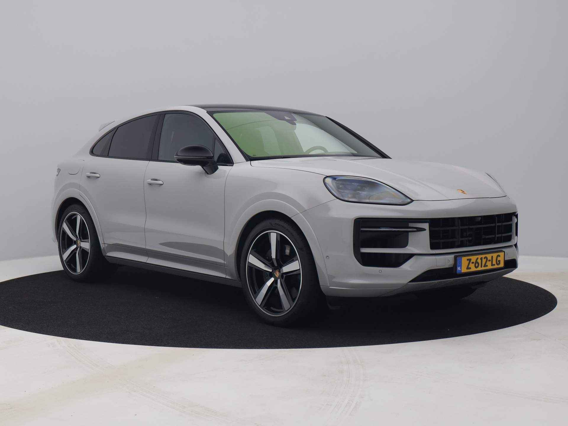 Porsche Cayenne Coupé 3.0 E-Hybrid | SPORTDESIGN | 360° | PANO | ADAPTIVE | BOSE | LUCHTVERING | TREKHAAK - 3/38